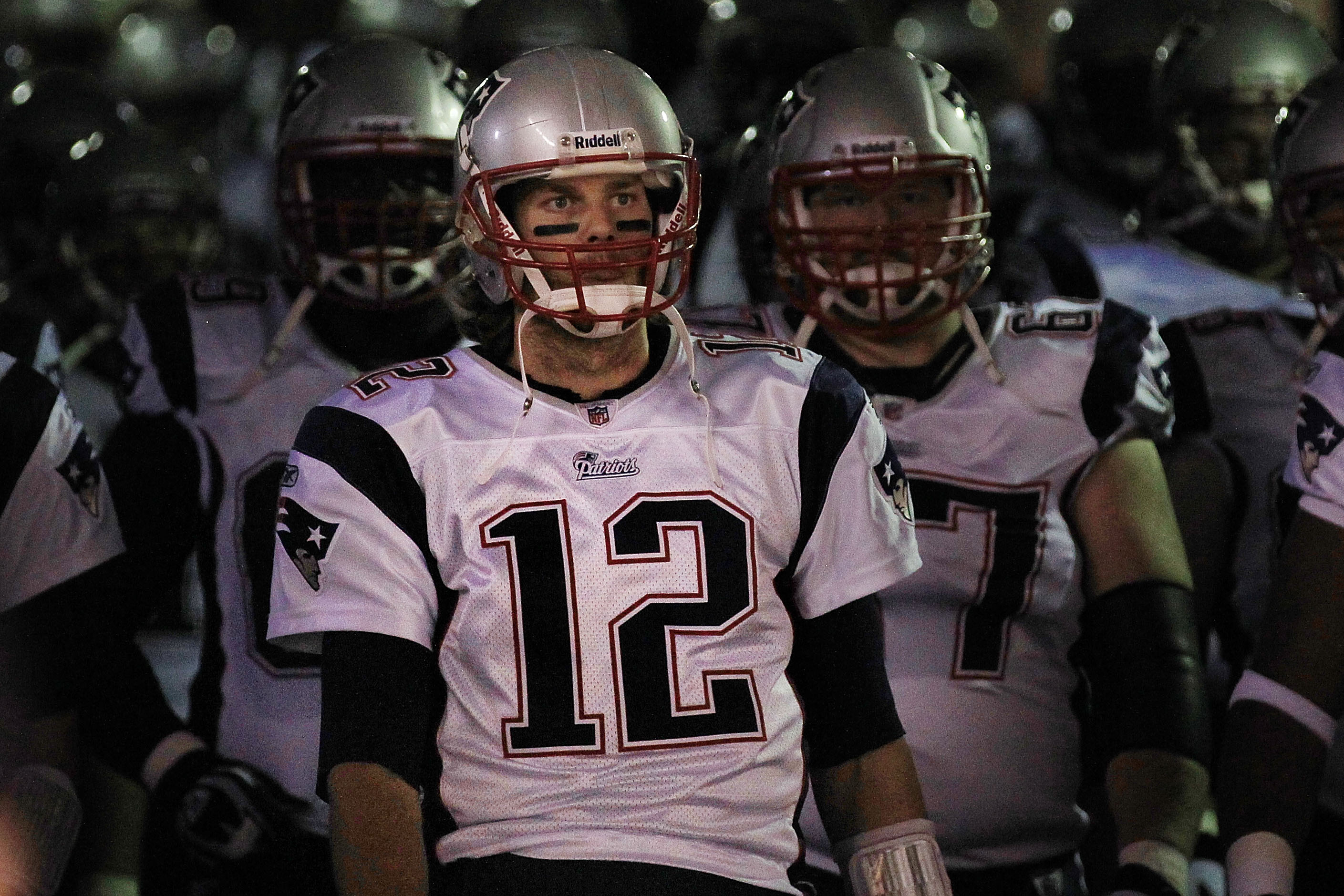 PITTSBURGH - NOVEMBER 14:  Tom Brady #12 of the New England Patriots waits in the tunnel to lead his team onto the field against the Pittsburgh Steelers on November 14, 2010 at Heinz Field in Pittsburgh, Pennsylvania.  (Photo by Chris McGrath/Getty Images