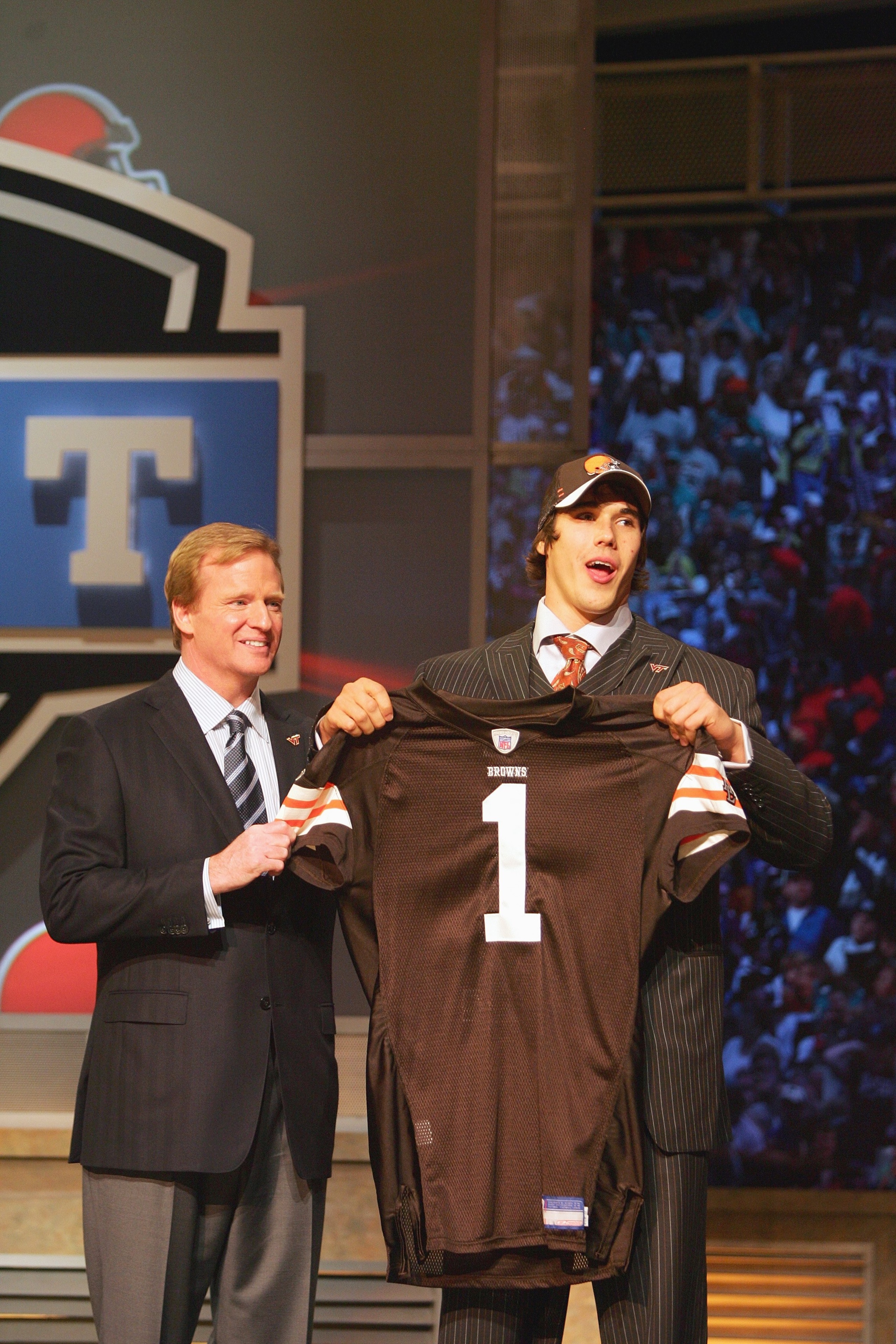 NEW YORK - APRIL 28:  Quarterback Brady Quinn poses for a photo with NFL Commissioner Roger Goodell after being drafted by the Cleveland Browns during the 2007 NFL Draft on April 28, 2007 at Radio City Music Hall in New York, New York. (Photo by