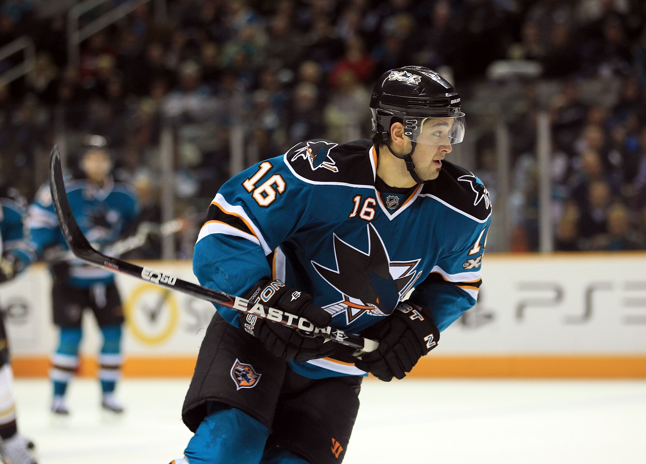 SAN JOSE, CA - NOVEMBER 09:  Devin Setoguchi #16 of the San Jose Sharks in action against the Anaheim Ducks at HP Pavilion on November 9, 2010 in San Jose, California.  (Photo by Ezra Shaw/Getty Images)