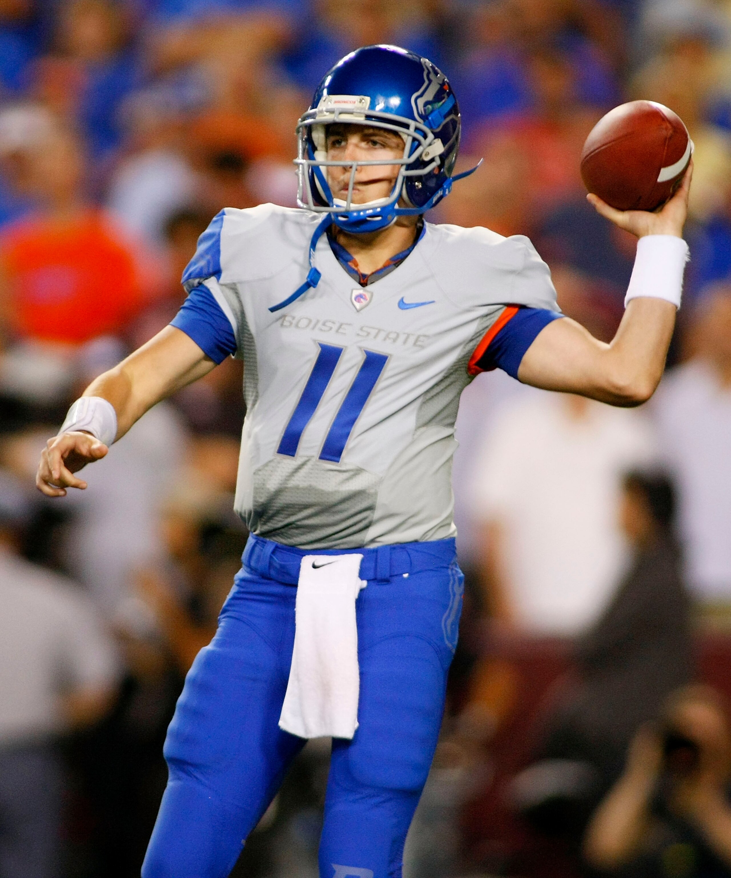 LANDOVER, MD - SEPTEMBER 06: Quarterback Kellen Moore #11 of the Boise State Broncos passes against the Virginia Tech Hokies at FedExField on September 6, 2010 in Landover, Maryland. (Photo by Geoff Burke/Getty Images) LANDOVER, MD - SEPTEMBER 06: Quarterback Kellen Moore #11 of the Boise State Broncos passes against the Virginia Tech Hokies at FedExField on September 6, 2010 in Landover, Maryland. (Photo by Geoff Burke/Getty Images)