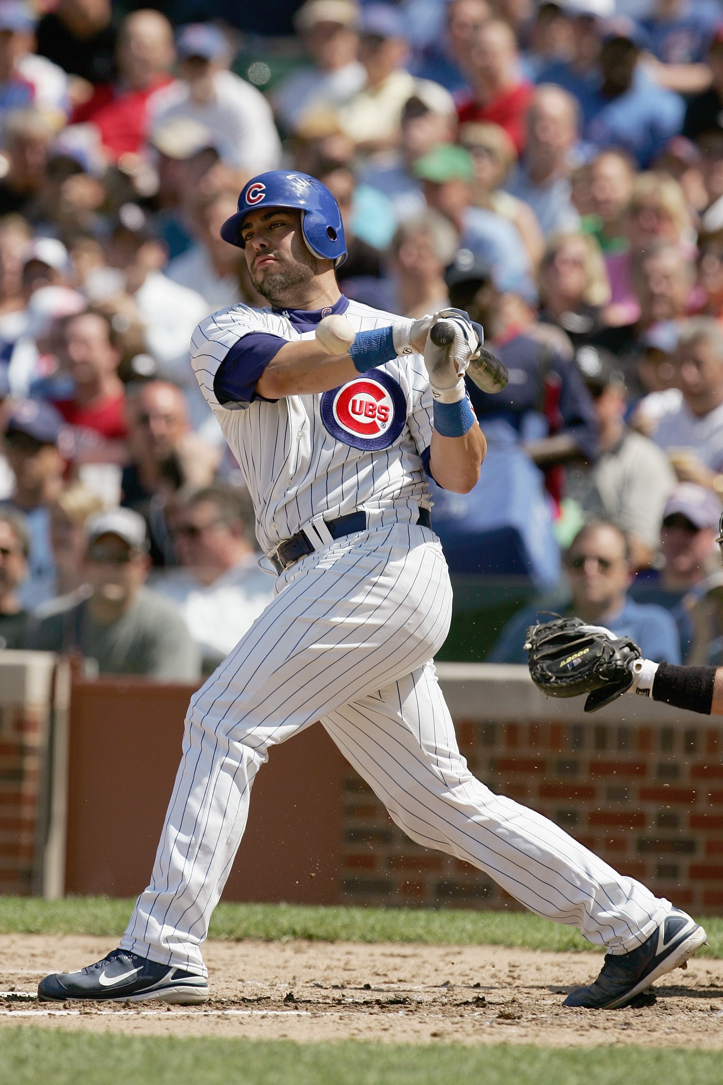 CHICAGO - JUNE 20:  Geovany Soto #18 of the Chicago Cubs swings at a pitch during the game against the Chicago White Sox on June 20, 2008 at Wrigley Field in Chicago, Illinois. The Cubs defeated the White Sox 4-3. (Photo by Jonathan Daniel/Getty Images)