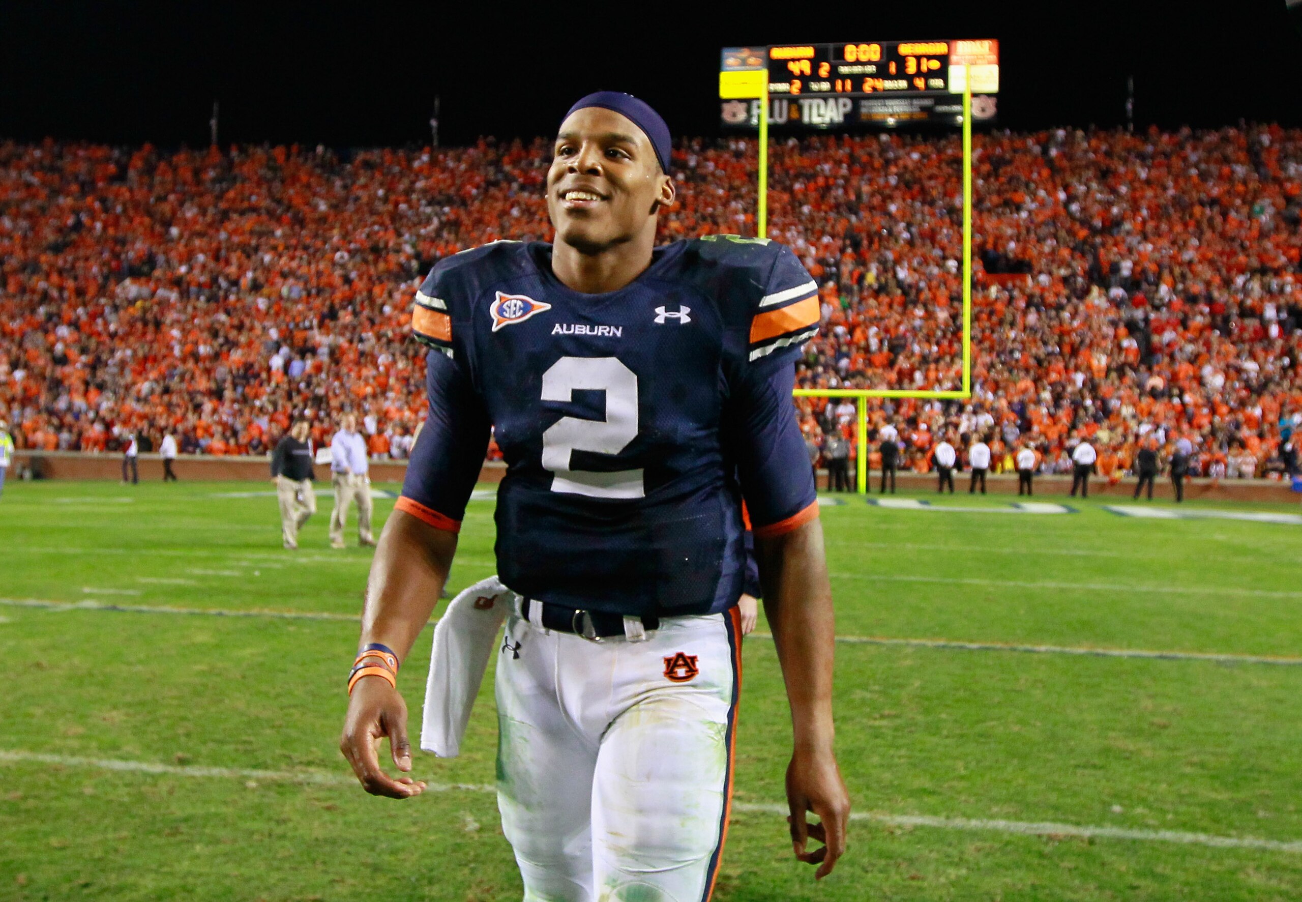 AUBURN, AL - NOVEMBER 13:  Quarterback Cameron Newton #2 of the Auburn Tigers celebrates their 49-31 win over the Georgia Bulldogs at Jordan-Hare Stadium on November 13, 2010 in Auburn, Alabama.  (Photo by Kevin C. Cox/Getty Images)