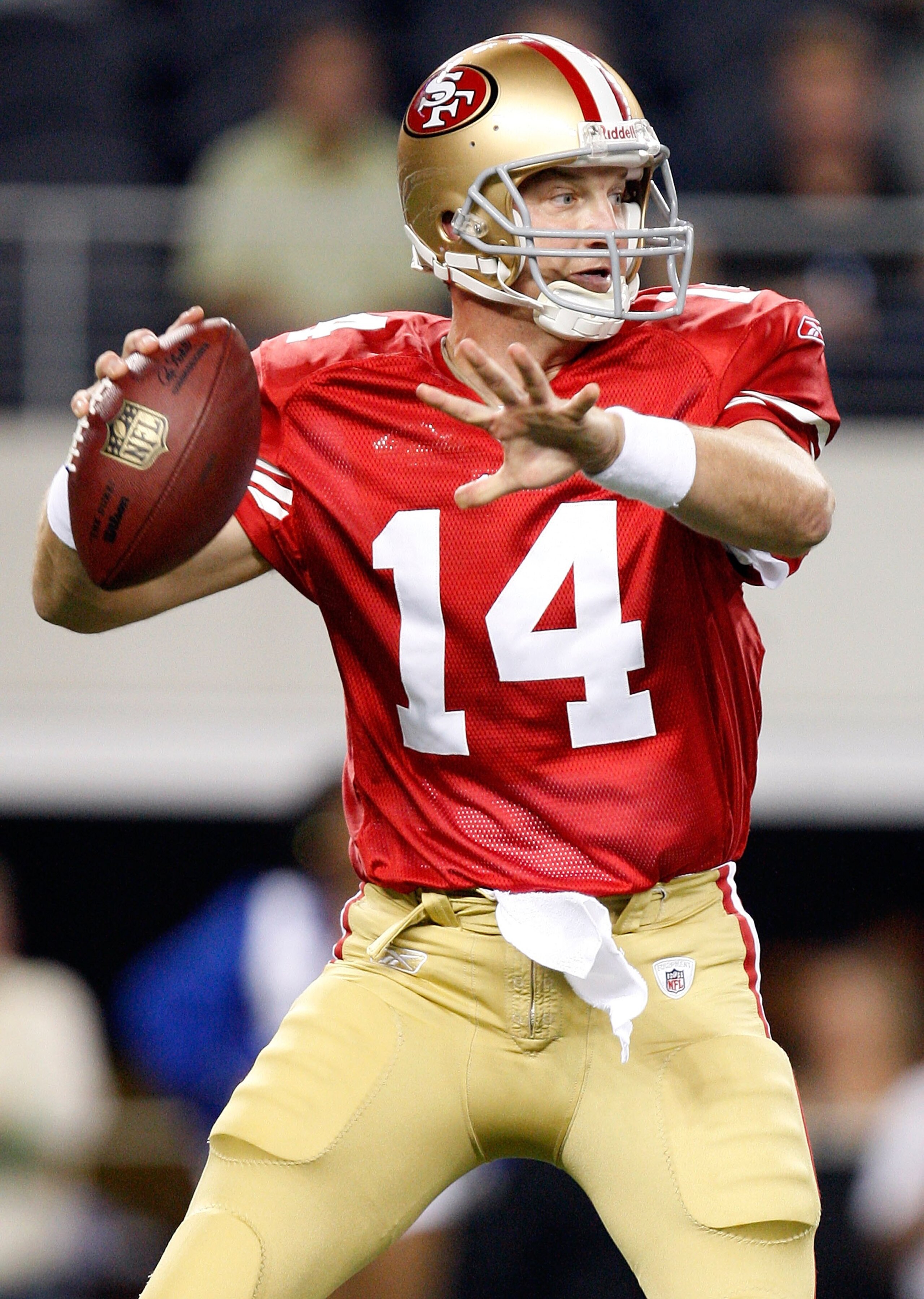 ARLINGTON, TX - AUGUST 29:  Quarterback Damon Huard #14 of the San Francisco 49ers at Cowboys Stadium on August 29, 2009 in Arlington, Texas.  (Photo by Ronald Martinez/Getty Images)