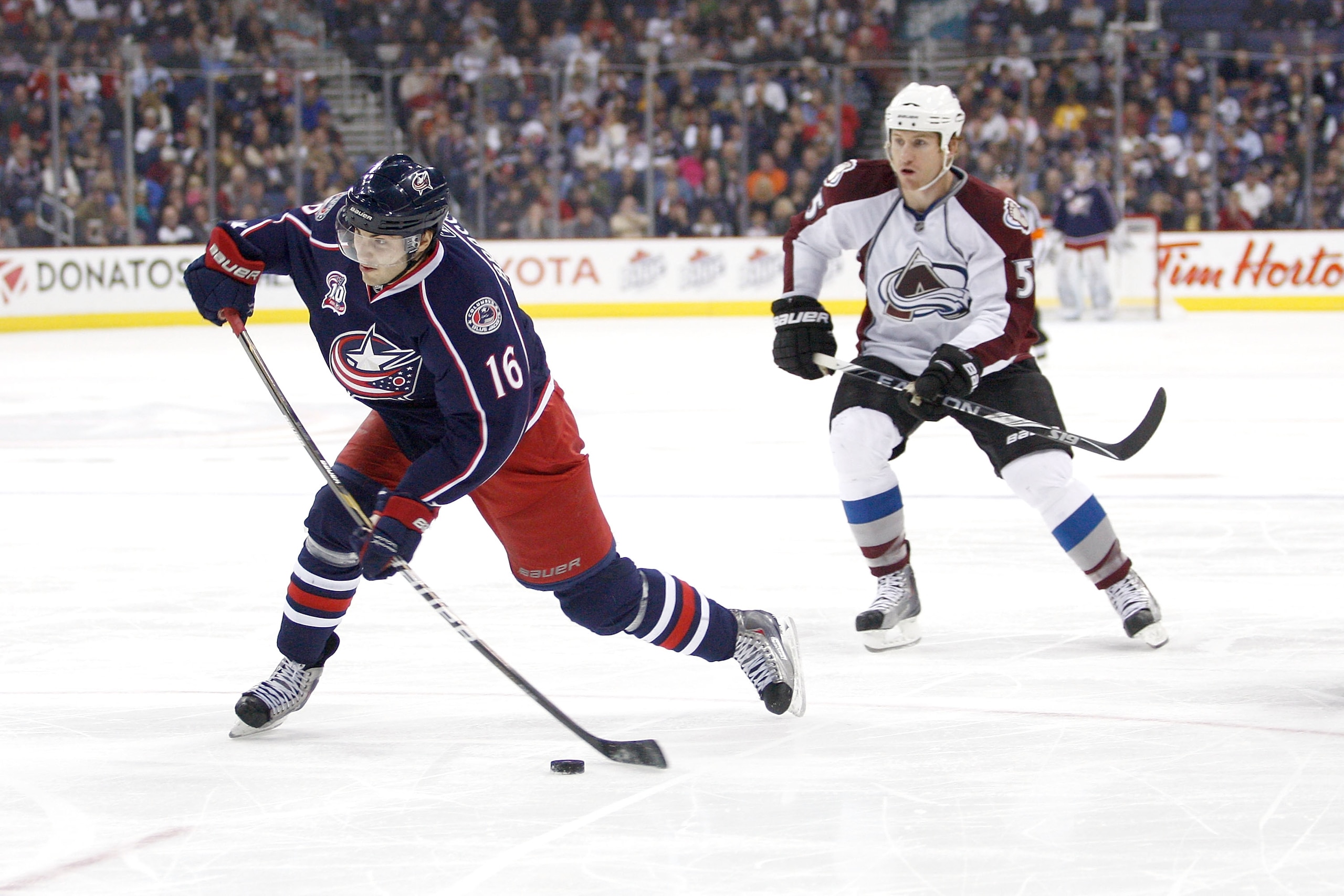 COLUMBUS,OH - NOVEMBER 12: Derick Brassard #16 of the Columbus Blue Jackets shoots the puck against the Colorado Avalanche on November 12, 2010 at Nationwide Arena in Columbus, Ohio. (Photo by John Grieshop/Getty Images) COLUMBUS,OH - NOVEMBER 12: Derick Brassard #16 of the Columbus Blue Jackets shoots the puck against the Colorado Avalanche on November 12, 2010 at Nationwide Arena in Columbus, Ohio. (Photo by John Grieshop/Getty Images)