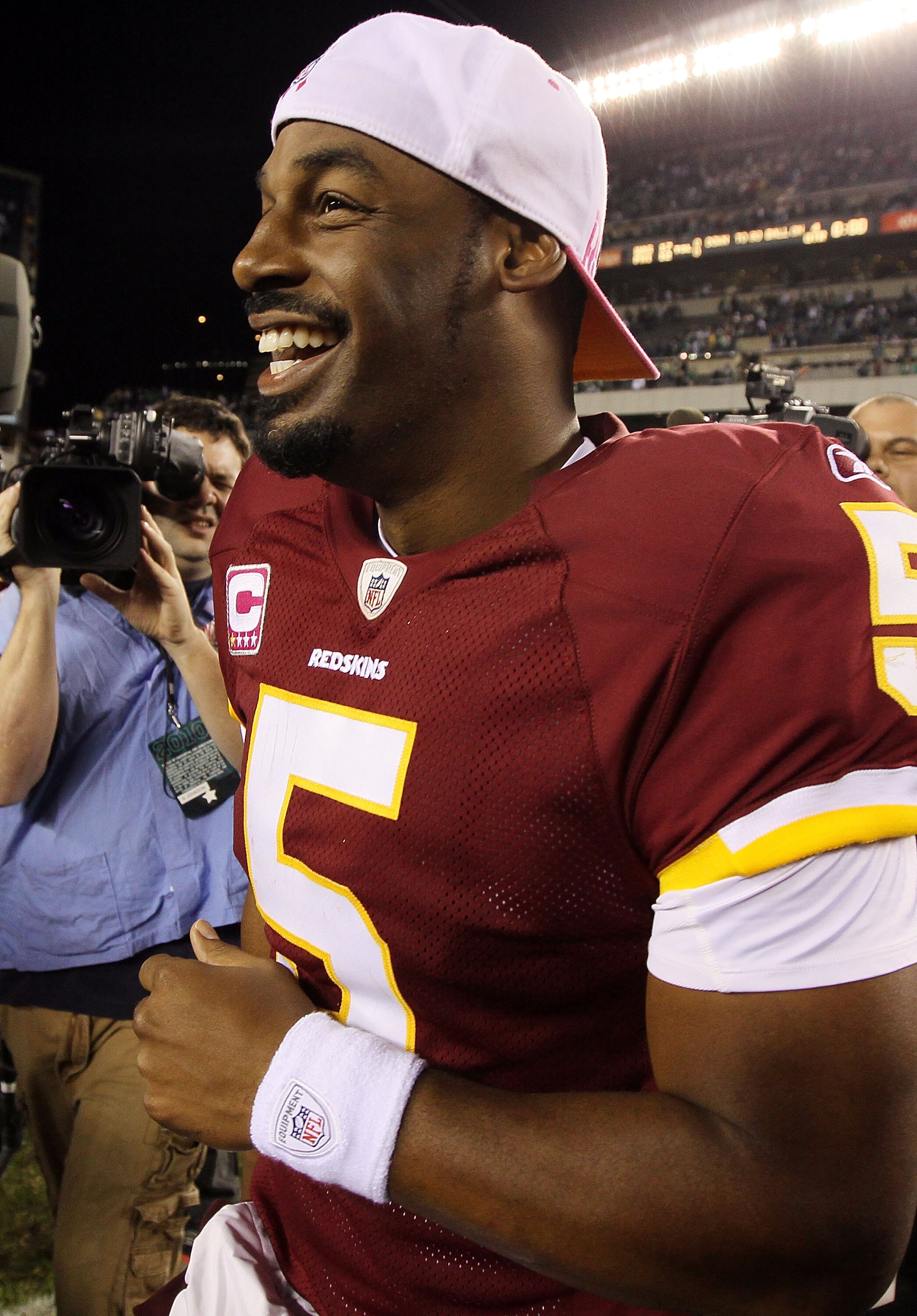 PHILADELPHIA - OCTOBER 03:  Donovan McNabb #5 of the Washington Redskins celebrates after defeating the Philadelphia Eagles on October 3, 2010 at Lincoln Financial Field in Philadelphia, Pennsylvania. The Redskins defeated the Eagles 17-12.  (Photo by Jim