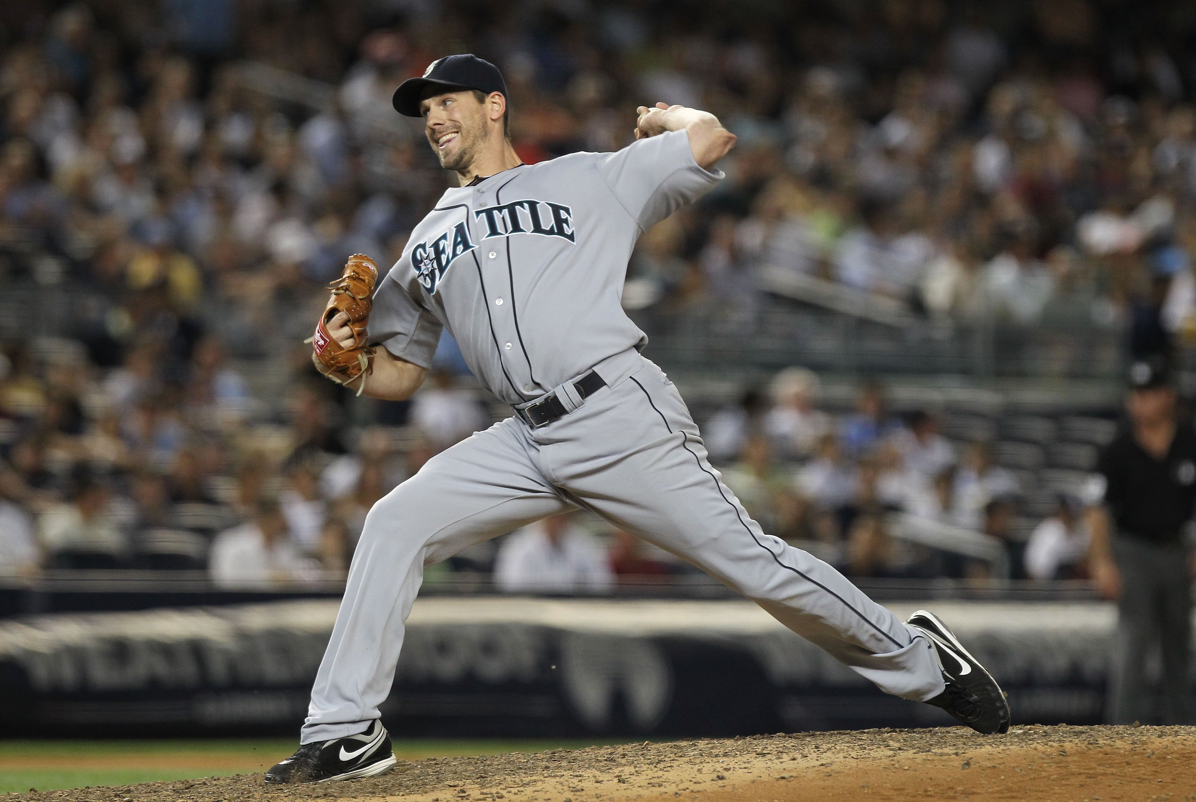 NEW YORK - JUNE 29:  Cliff Lee #36 of the Seattle Mariners pitches against the New York Yankees at Yankee Stadium on June 29, 2010 in the Bronx borough of New York City.  (Photo by Nick Laham/Getty Images)