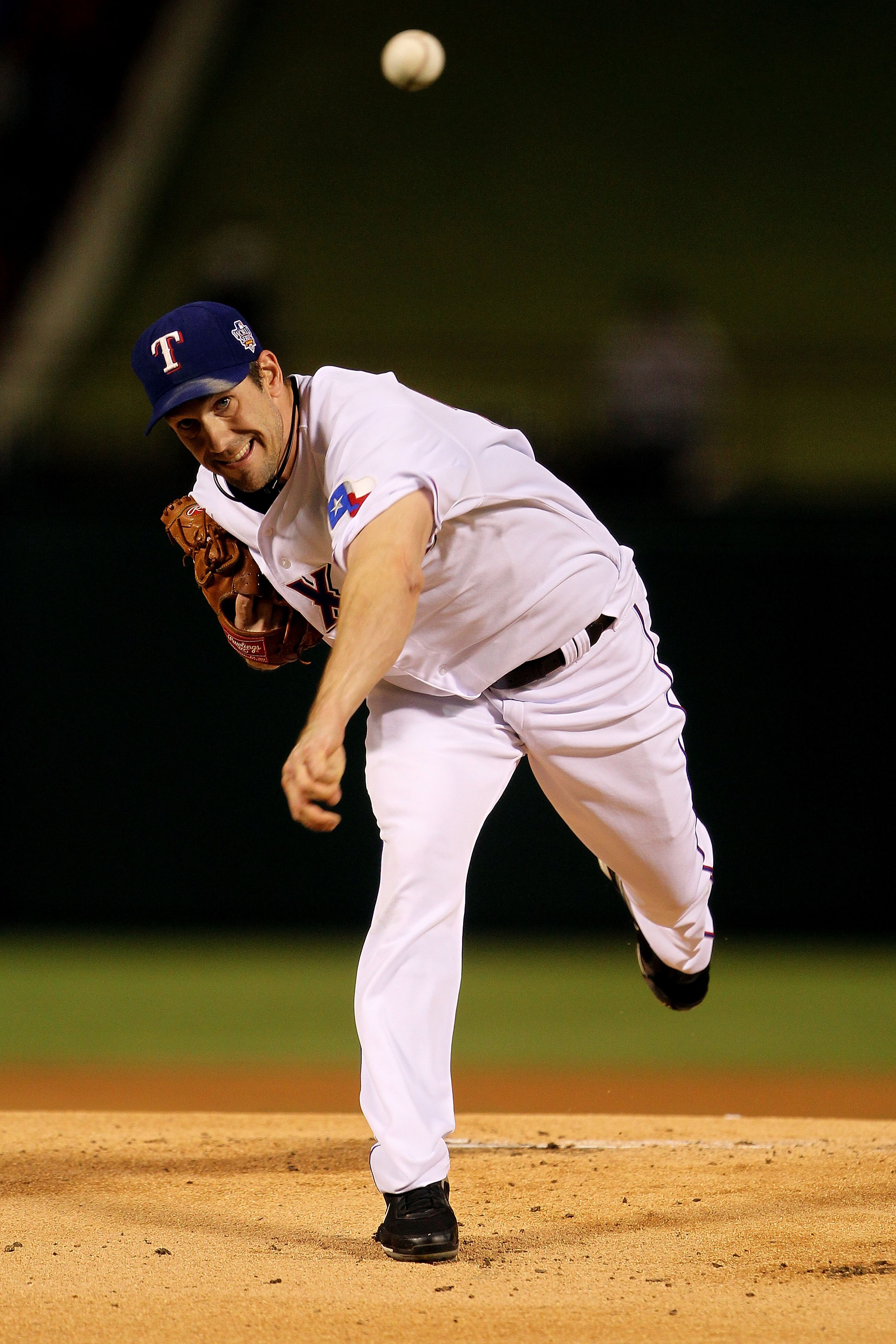 ARLINGTON, TX - NOVEMBER 01:  Cliff Lee #33 of the Texas Rangers pitches against the San Francisco Giants in Game Five of the 2010 MLB World Series at Rangers Ballpark in Arlington on November 1, 2010 in Arlington, Texas.  (Photo by Doug Pensinger/Getty I