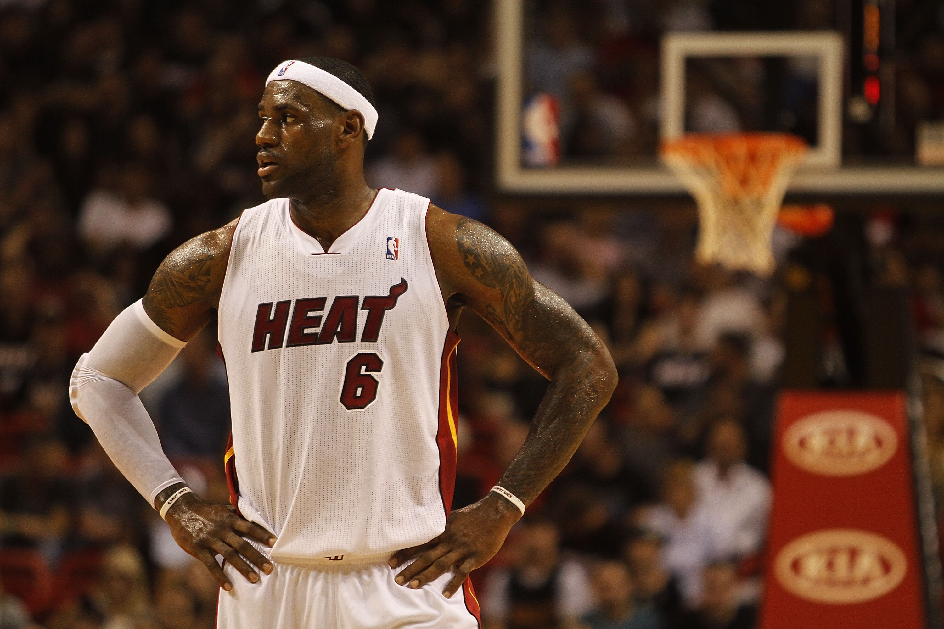 MIAMI - NOVEMBER 13:  Forward LeBron James #6 of the Miami Heat on the court against the Toronto Raptors at American Airlines Arena on November 13, 2010 in Miami, Florida. NOTE TO USER: User expressly acknowledges and agrees that, by downloading and or us