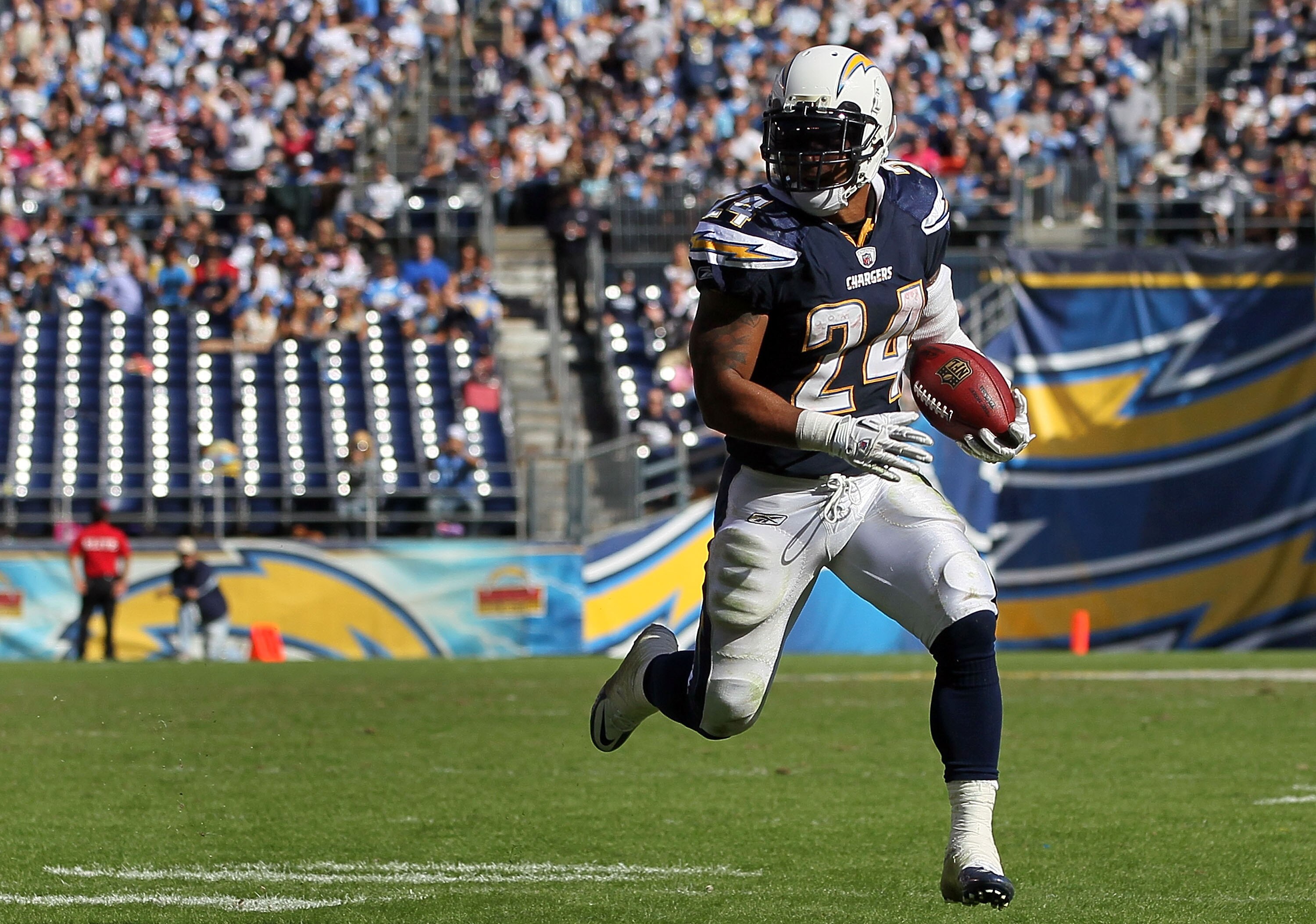 SAN DIEGO - OCTOBER 31:  Running back Ryan Mathews #24 of the San Diego Chargers carries the ball for a touchdown in the game against the Tennessee Titans at Qualcomm Stadium on October 31, 2010 in San Diego, California.  (Photo by Jeff Gross/Getty Images