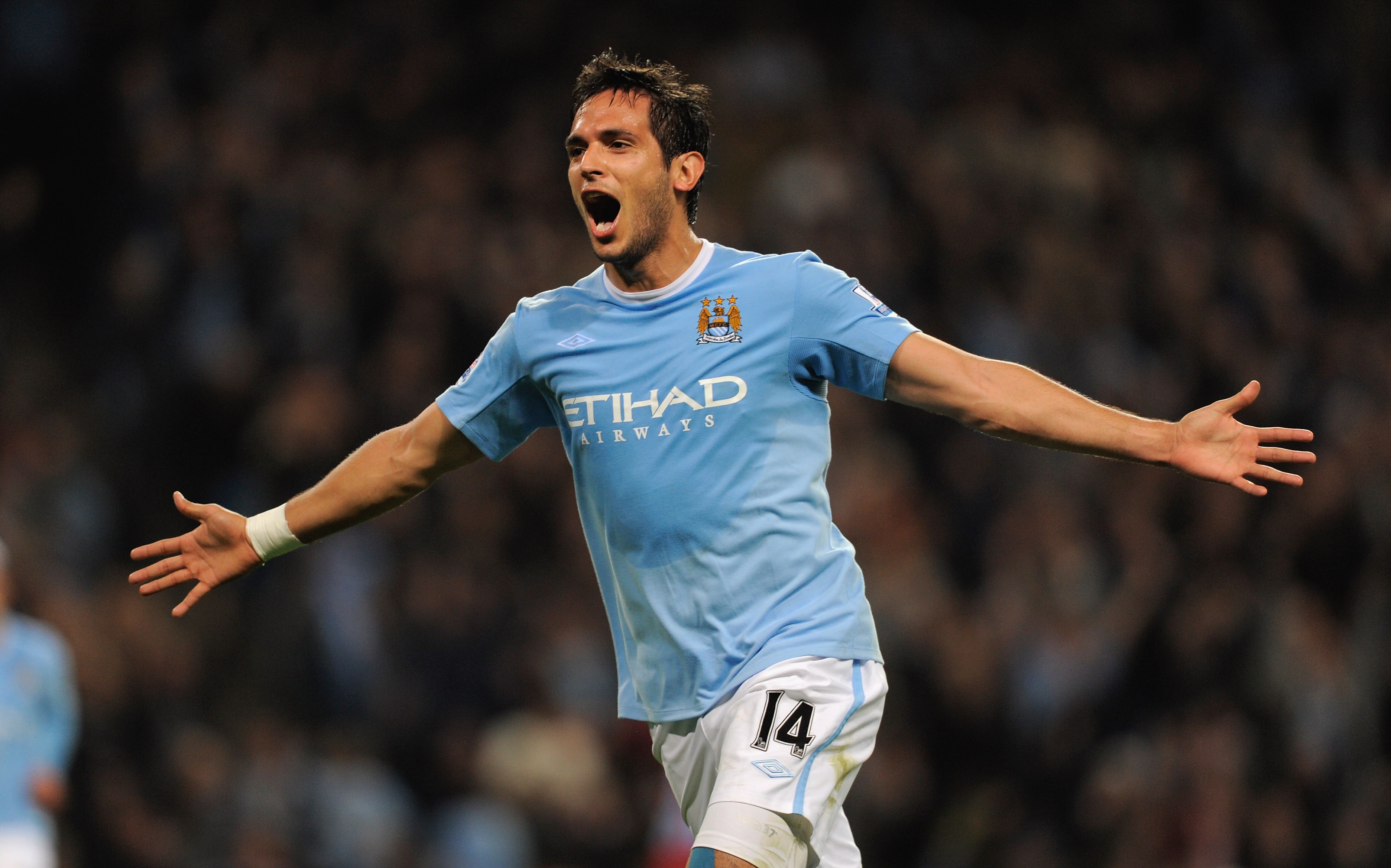 MANCHESTER, ENGLAND - OCTOBER 28:  Roque Santa Cruz of Manchester City celebrates scoring to make it 2-1 during the Carling Cup 4th Round match at the City of Manchester Stadium on October 28, 2009 in Manchester, England.  (Photo by Michael Regan/Getty Im