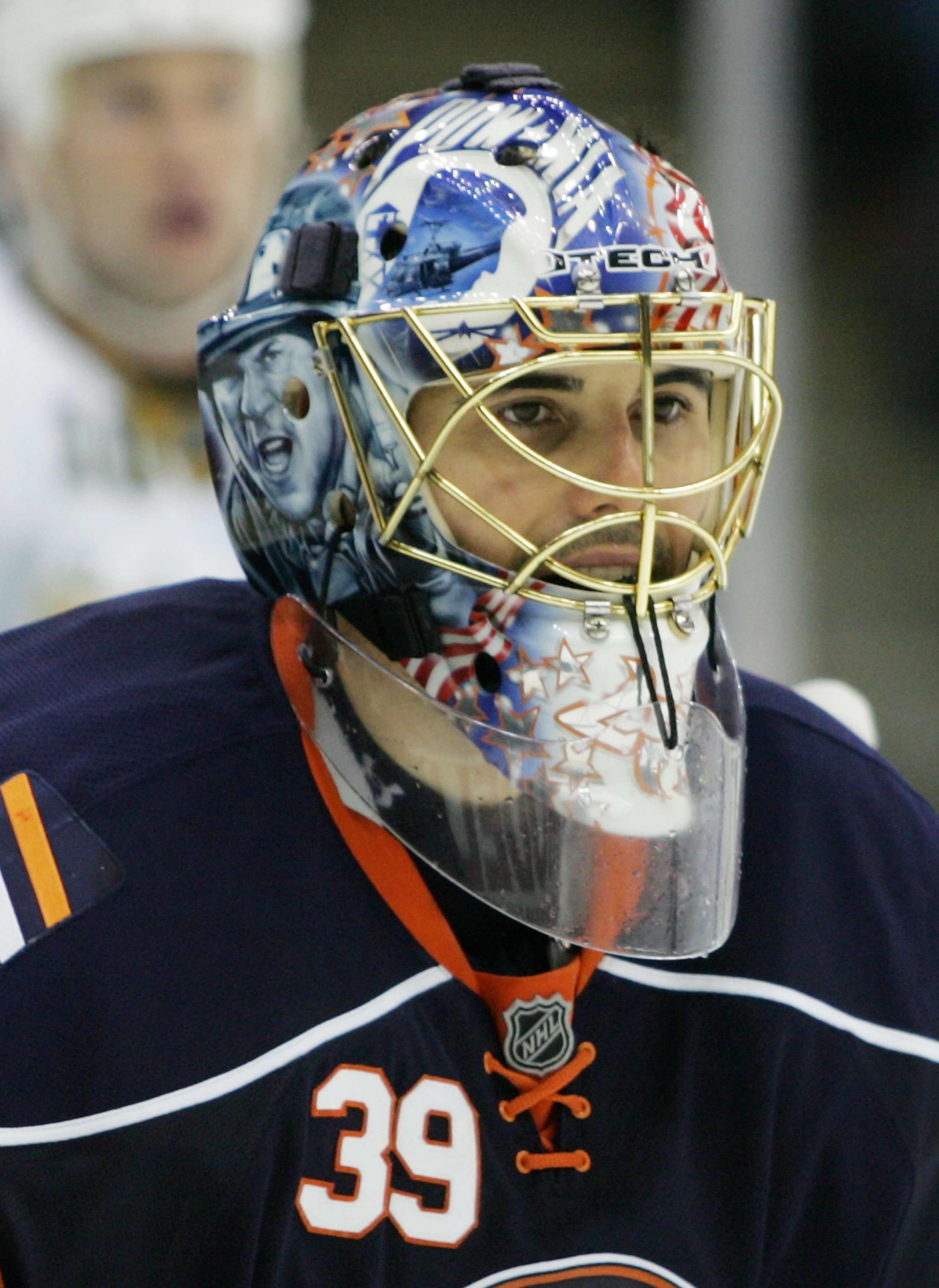 UNIONDALE, NY - OCTOBER 23: Goaltender Rick DiPietro #39 of the New York Islanders looks on against the Dallas Stars during the game at the Nassau Coliseum on October 23, 2008, in Uninodale, New York. (Photo by Andy Marlin/Getty Images) UNIONDALE, NY - OCTOBER 23: Goaltender Rick DiPietro #39 of the New York Islanders looks on against the Dallas Stars during the game at the Nassau Coliseum on October 23, 2008, in Uninodale, New York. (Photo by Andy Marlin/Getty Images)