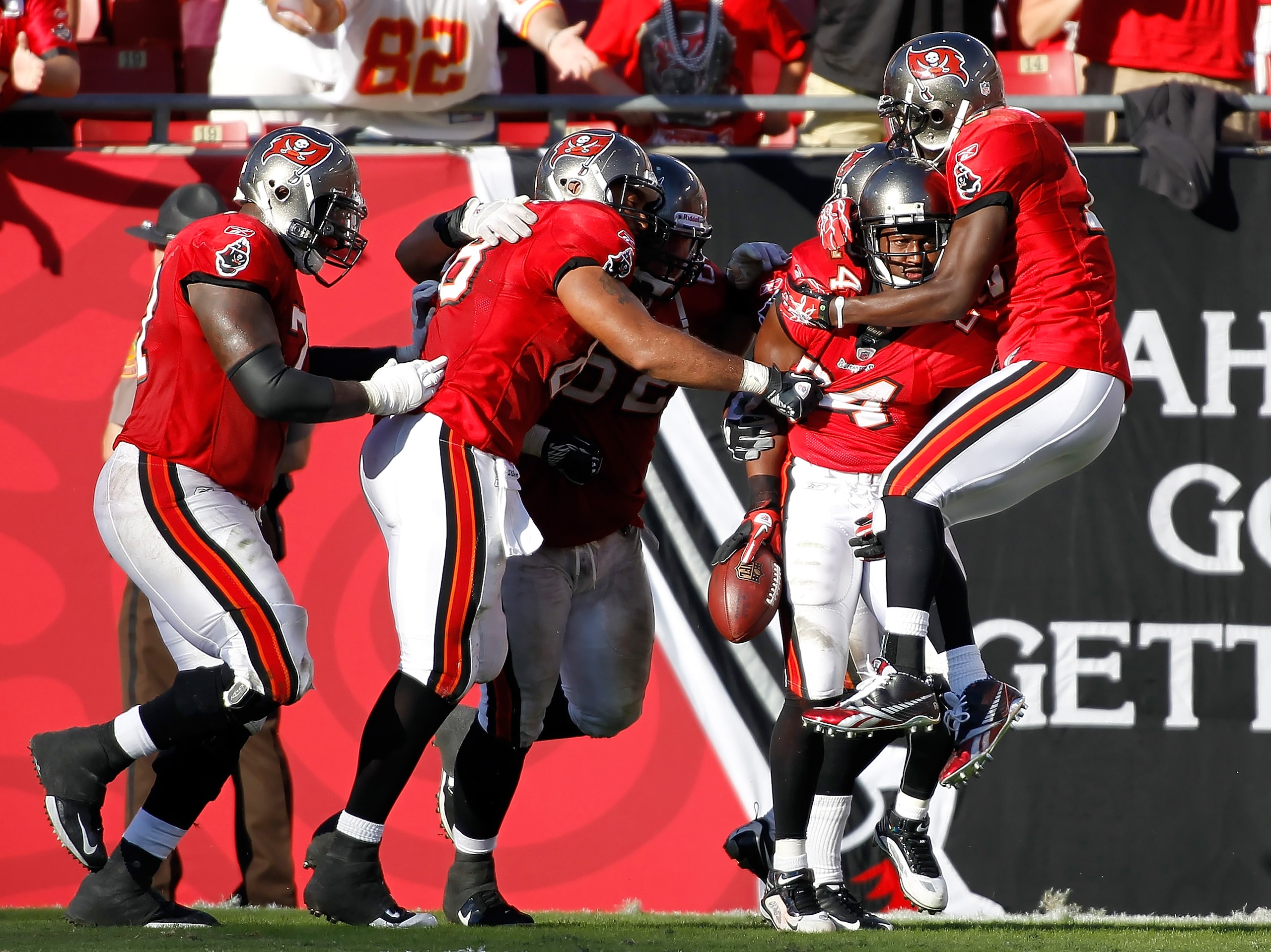 TAMPA, FL - NOVEMBER 14:  Running back Carnell Williams #24 of the Tampa Bay Buccaneers celebrates a 45 yard fourth quarter touchdown run against the Carolina Panthers during the game at Raymond James Stadium on November 14, 2010 in Tampa, Florida.  (Phot