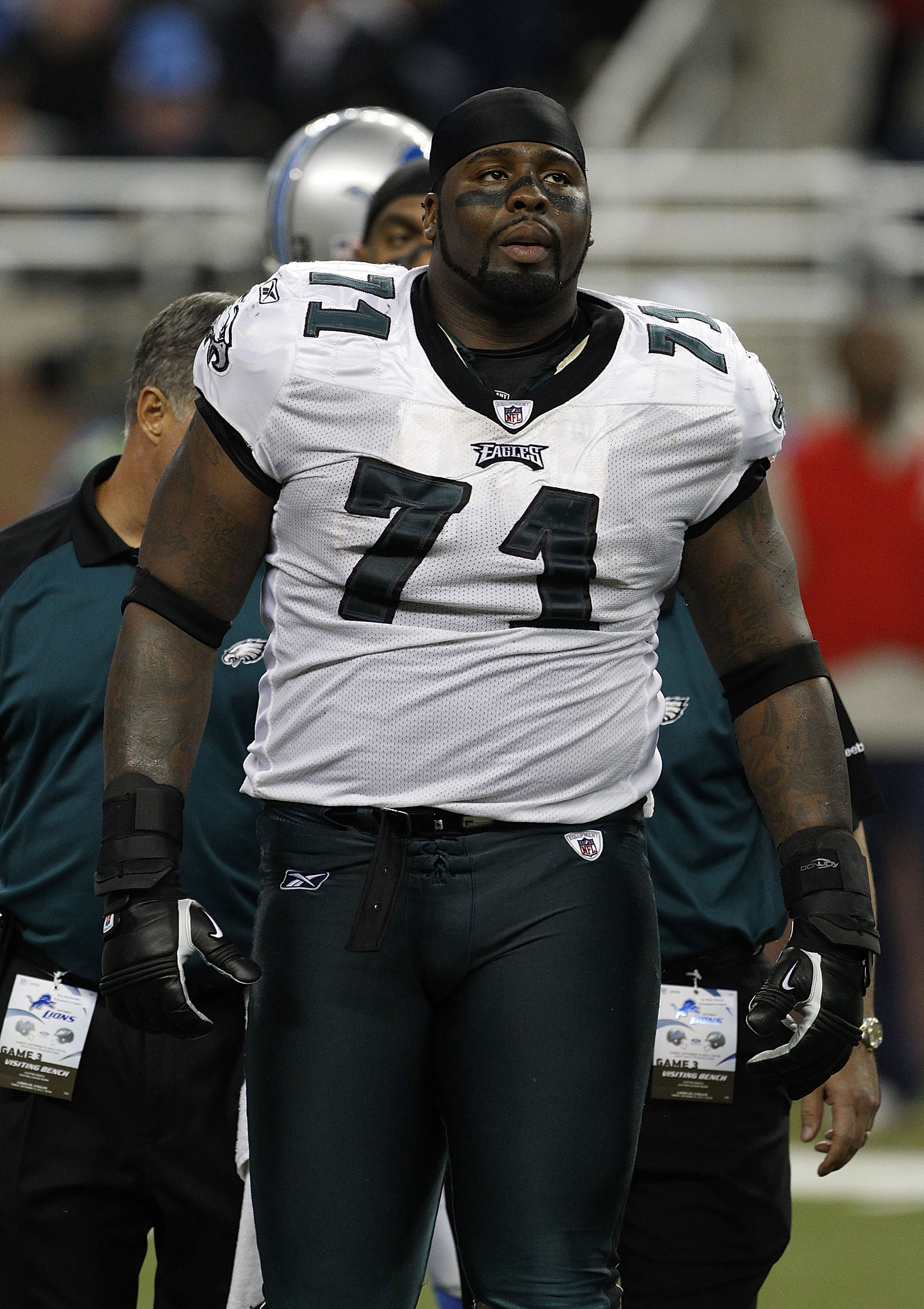 DETROIT - SEPTEMBER 19: Jason Peters #71 of the Philadelphia Eagles leaves the game with an injury during the game against the Detroit Lions at Ford Field on September 19, 2010 in Detroit, Michigan. The Eagles defeated the Lions 35-32.  (Photo by Leon Hal