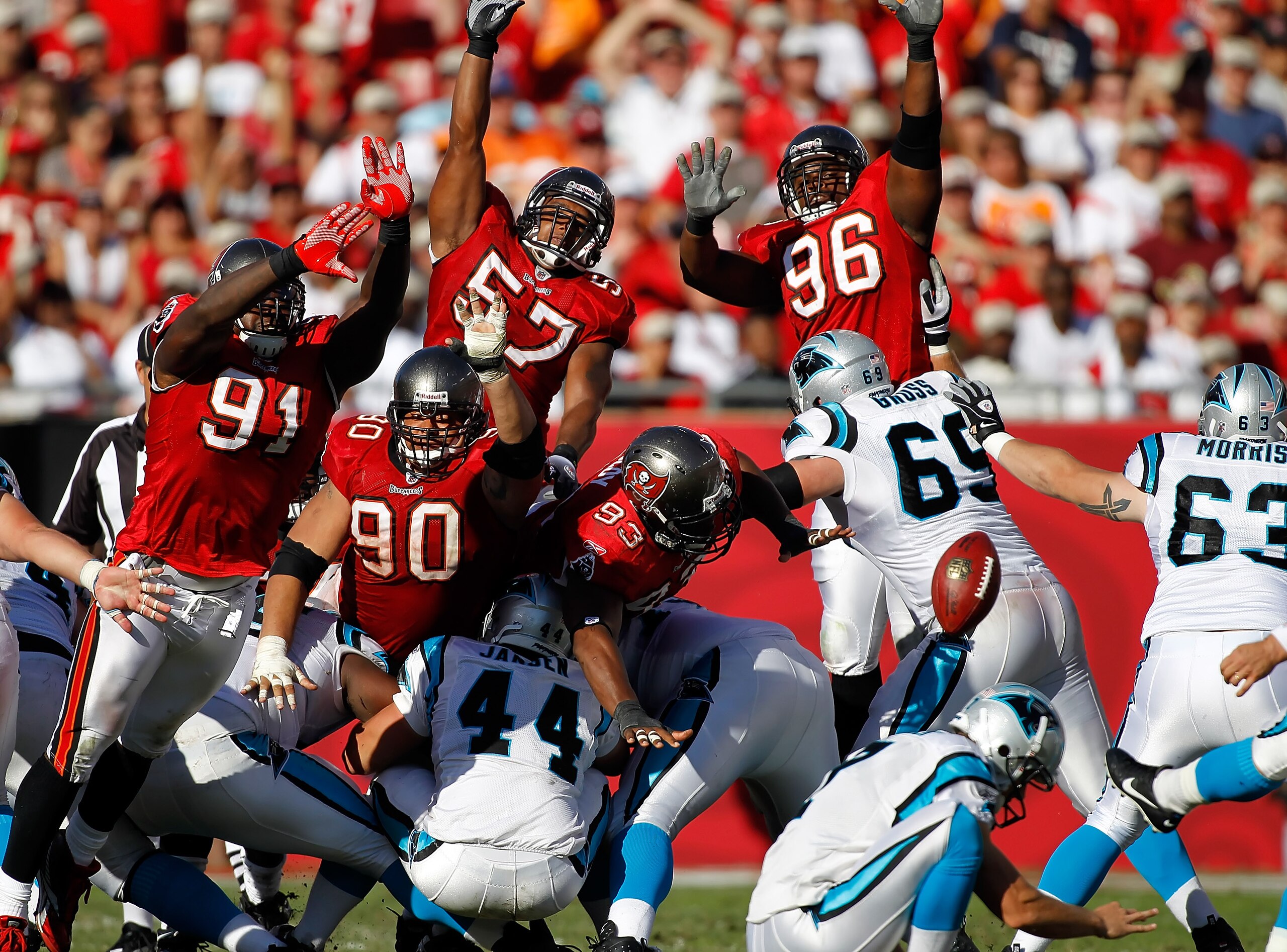 TAMPA, FL - NOVEMBER 14:  The defense of the Tampa Bay Buccaneers attempts to block a field goal from the Carolina Panthers during the game at Raymond James Stadium on November 14, 2010 in Tampa, Florida.  (Photo by J. Meric/Getty Images)