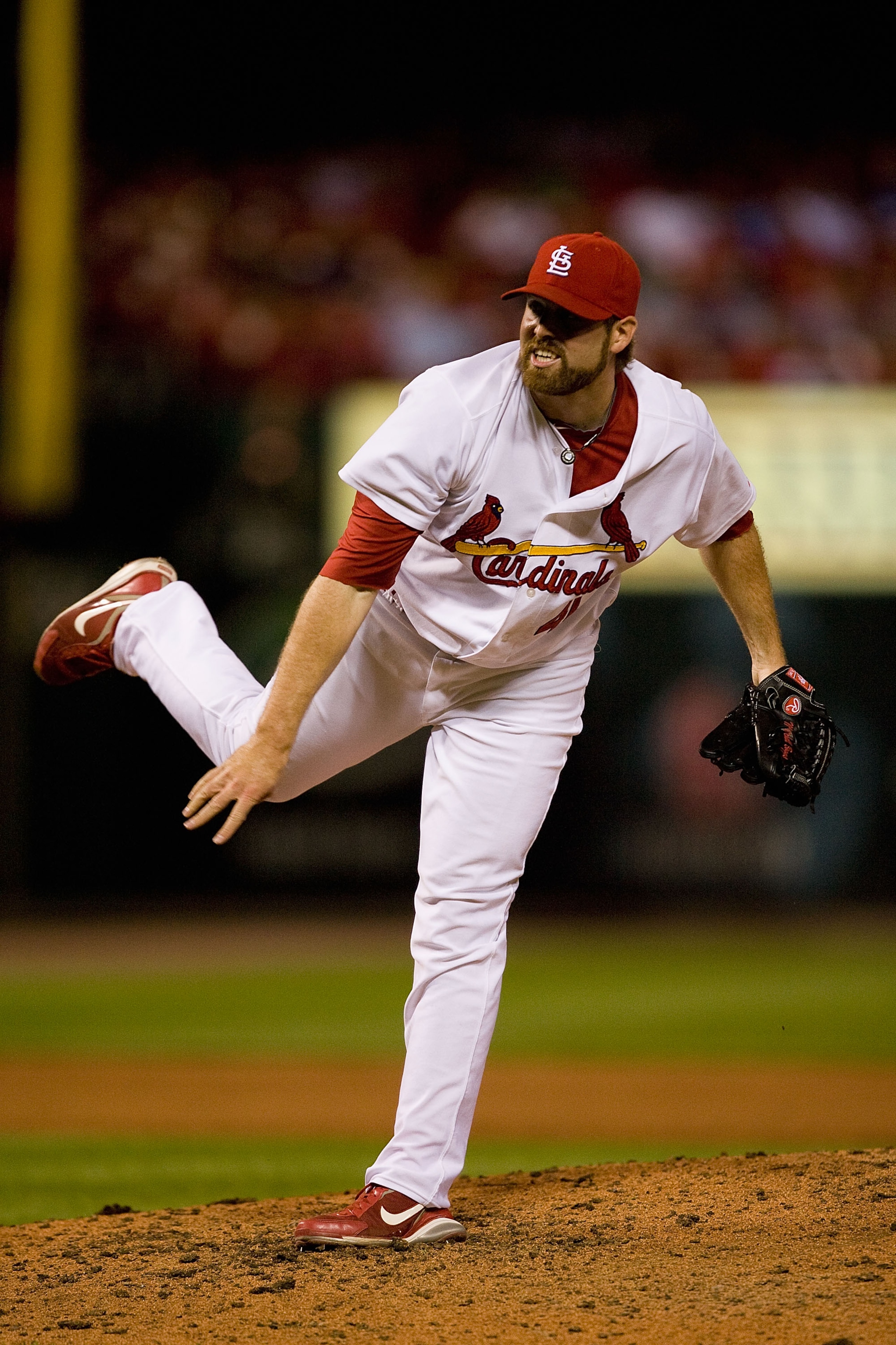 ST. LOUIS - JULY 15: Relief pitcher Mitchell Boggs #41 of the St. Louis Cardinals throws against the Los Angeles Dodgers at Busch Stadium on July 15, 2010 in St. Louis, Missouri.  The Cardinals beat the Dodgers 7-1.  (Photo by Dilip Vishwanat/Getty Images