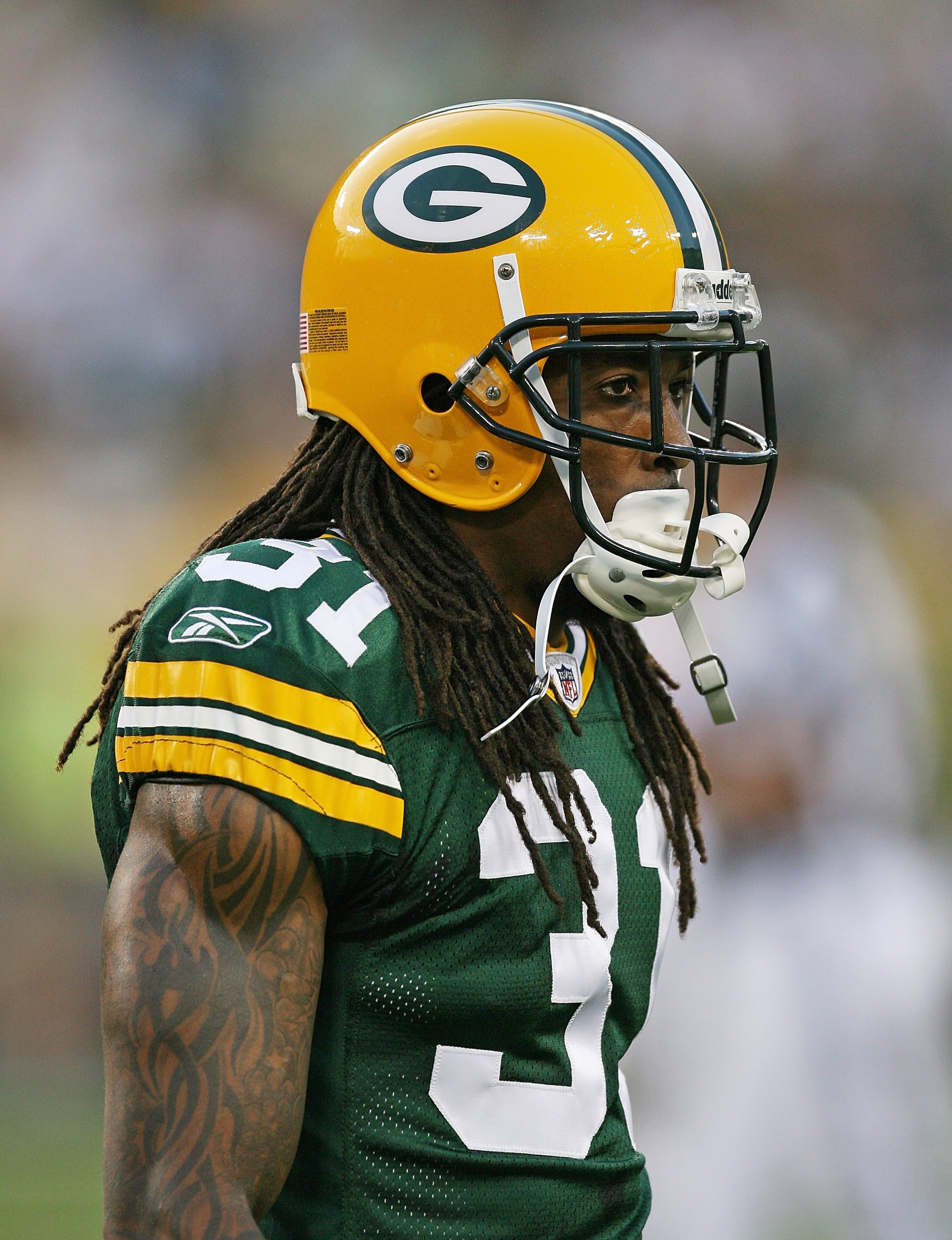GREEN BAY, WI - SEPTEMBER 13: Al Harris #31 of the Green Bay Packers participates in warm-ups before a game against the Chicago Bears on September 13, 2009 at Lambeau Field in Green Bay, Wisconsin. The Packers defeated the Bears 21-15. (Photo by Jonathan