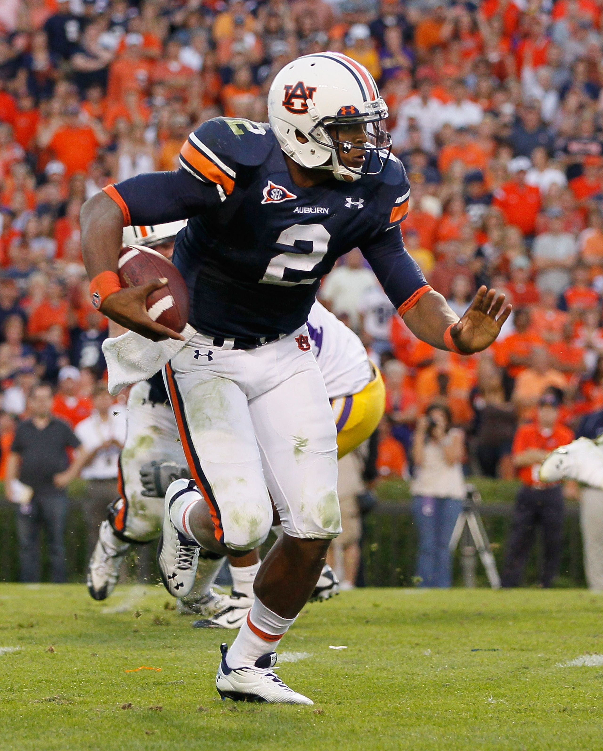 AUBURN, AL - OCTOBER 23:  Quarterback Cameron Newton #2 of the Auburn Tigers against the LSU Tigers at Jordan-Hare Stadium on October 23, 2010 in Auburn, Alabama.  (Photo by Kevin C. Cox/Getty Images)