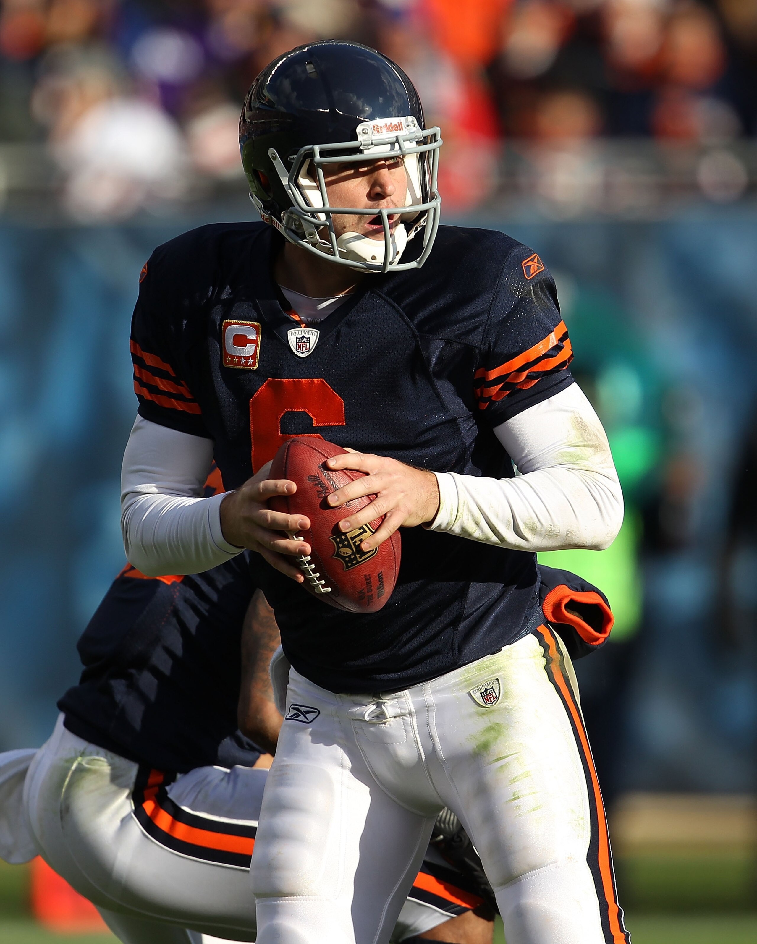 CHICAGO - NOVEMBER 14: Jay Cutler #6 of the Chicago Bears drops back to look for a receiver against the Minnesota Vikings at Soldier Field on November 14, 2010 in Chicago, Illinois. The Bears defeated the Vikings 27-13. (Photo by Jonathan Daniel/Getty Ima