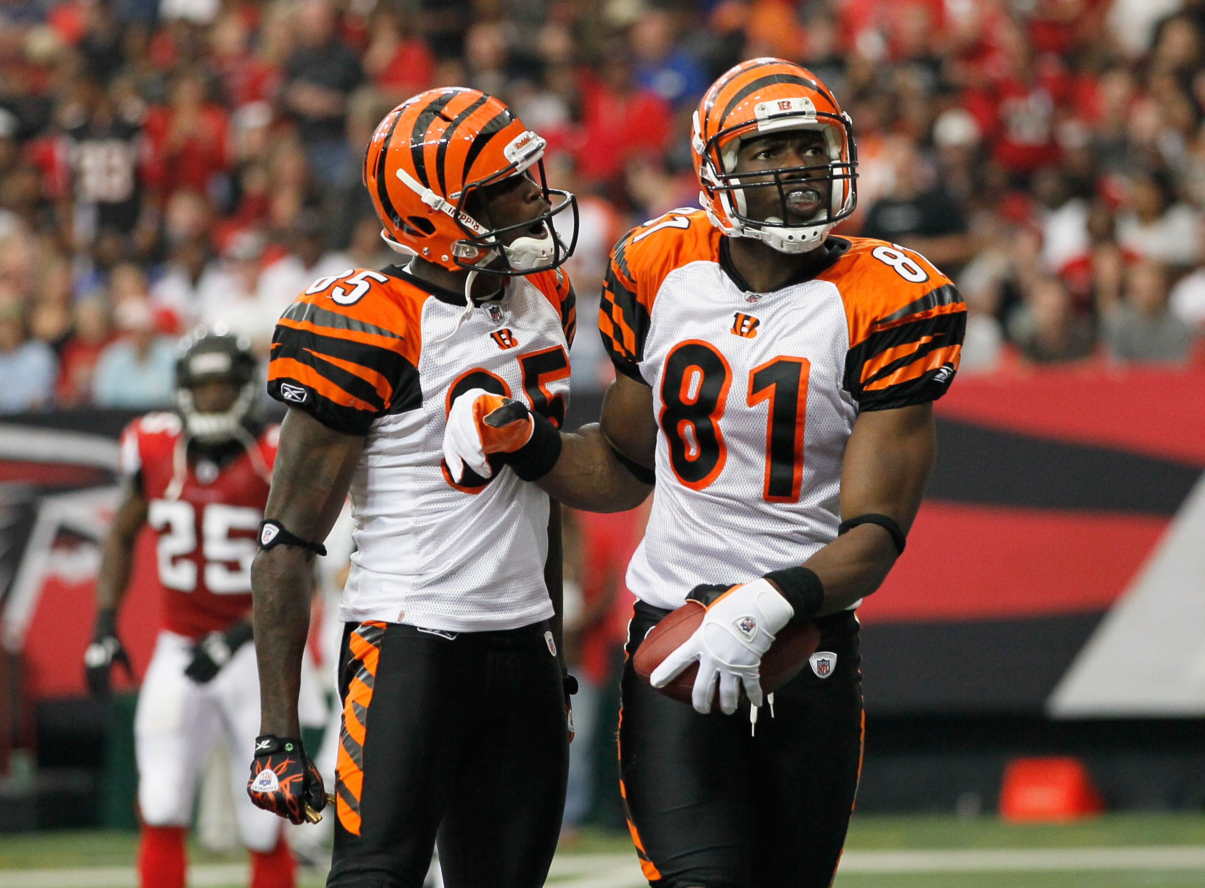 ATLANTA - OCTOBER 24:  Terrell Owens #81 of the Cincinnati Bengals celebrates his touchdown against the Atlanta Falcons with Chad Ochocinco #85 at Georgia Dome on October 24, 2010 in Atlanta, Georgia.  (Photo by Kevin C. Cox/Getty Images)