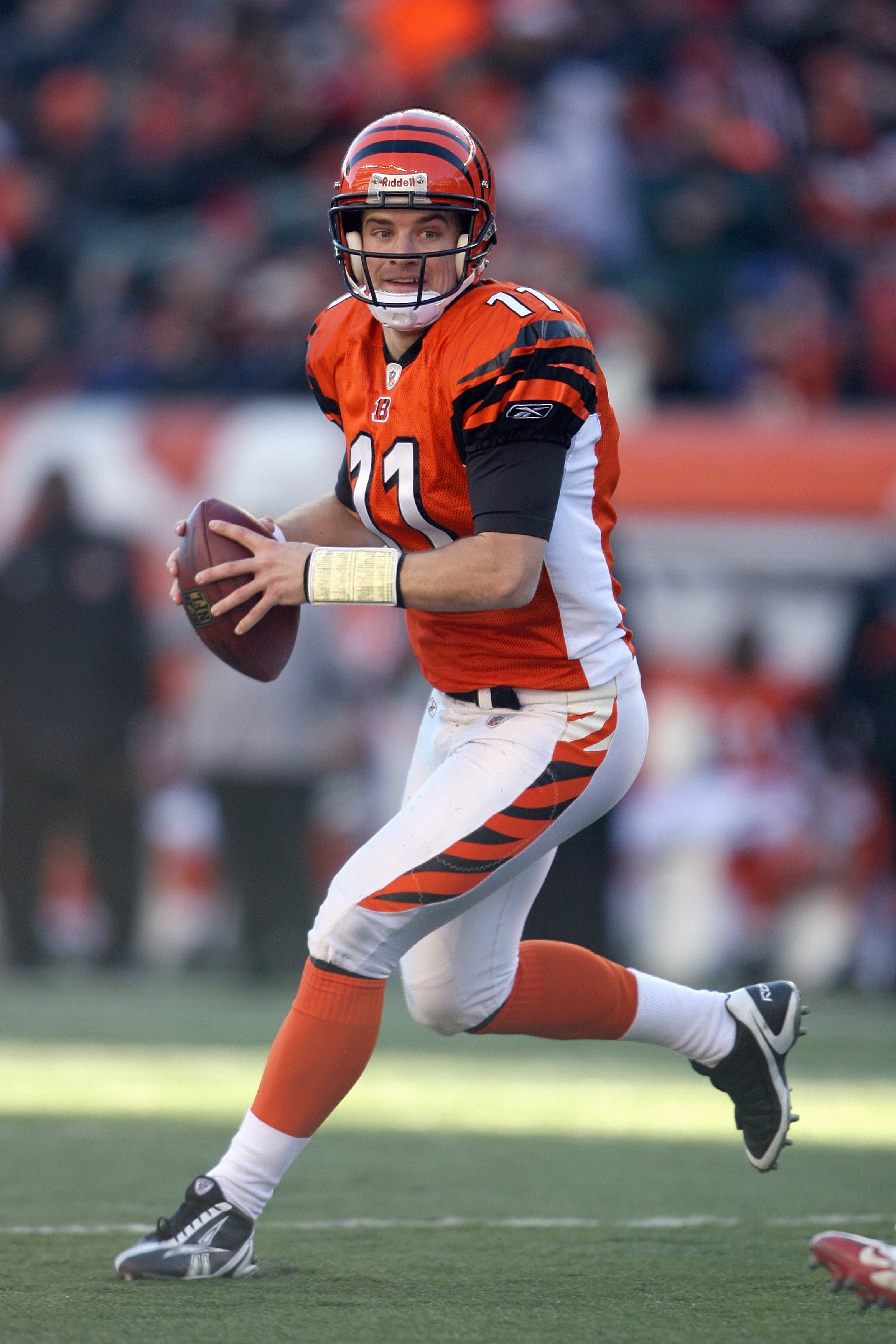 CINCINNATI - DECEMBER 28: Quarterback Ryan Fitzpatrick #11 of the Cincinnati Bengals runs to pass the ball during the NFL game against the Kansas City Chiefs on December 28, 2008 at Paul Brown Stadium in Cincinnati, Ohio.  (Photo by Andy Lyons/Getty Image