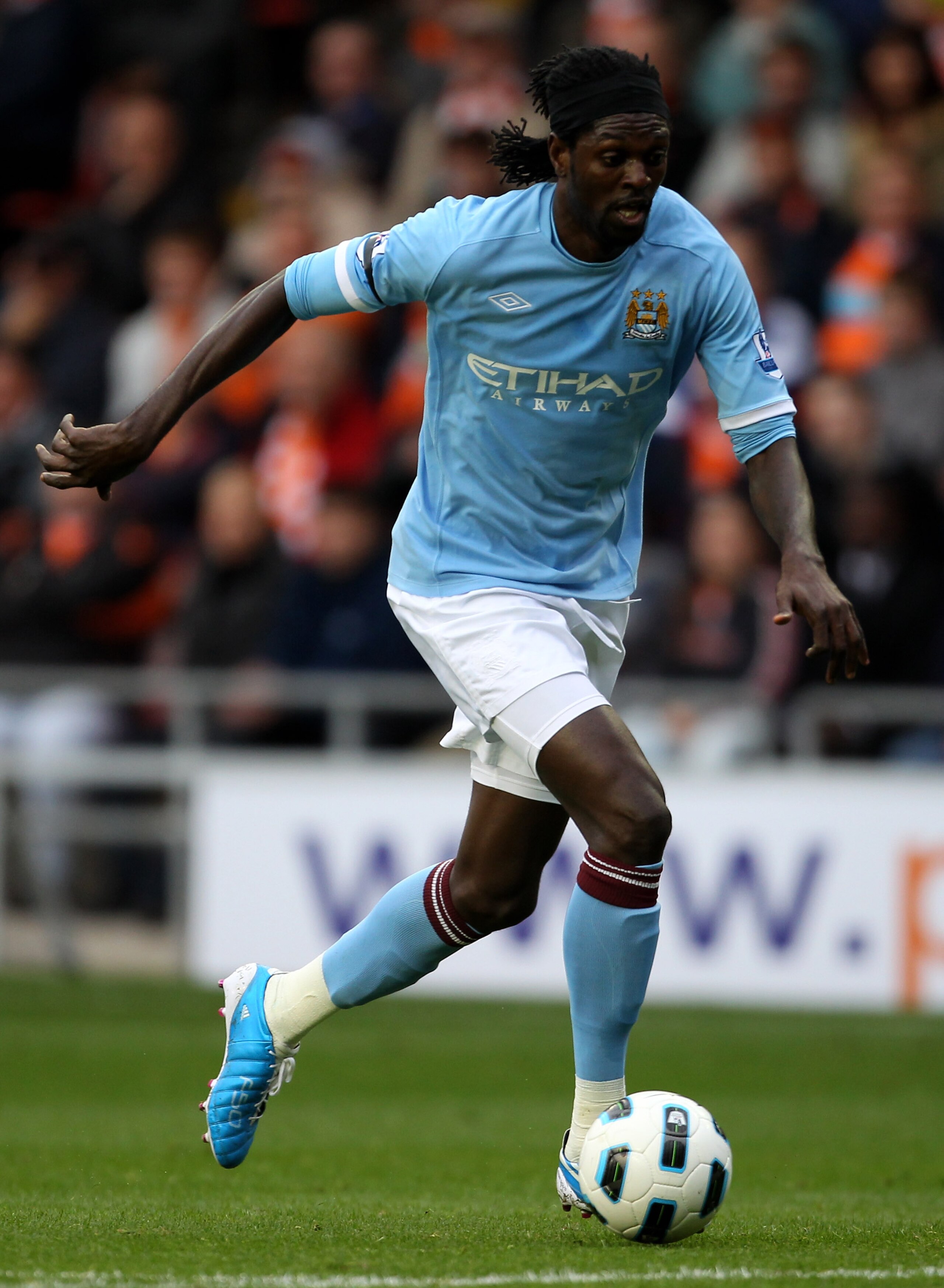 BLACKPOOL, ENGLAND - OCTOBER 17:  Emmanuel Adebayor of Manchester City in action during the Barclays Premiership match between Blackpool and Manchester City at Bloomfield Road on October 17, 2010 in Blackpool, England. (Photo by Alex Livesey/Getty Images)