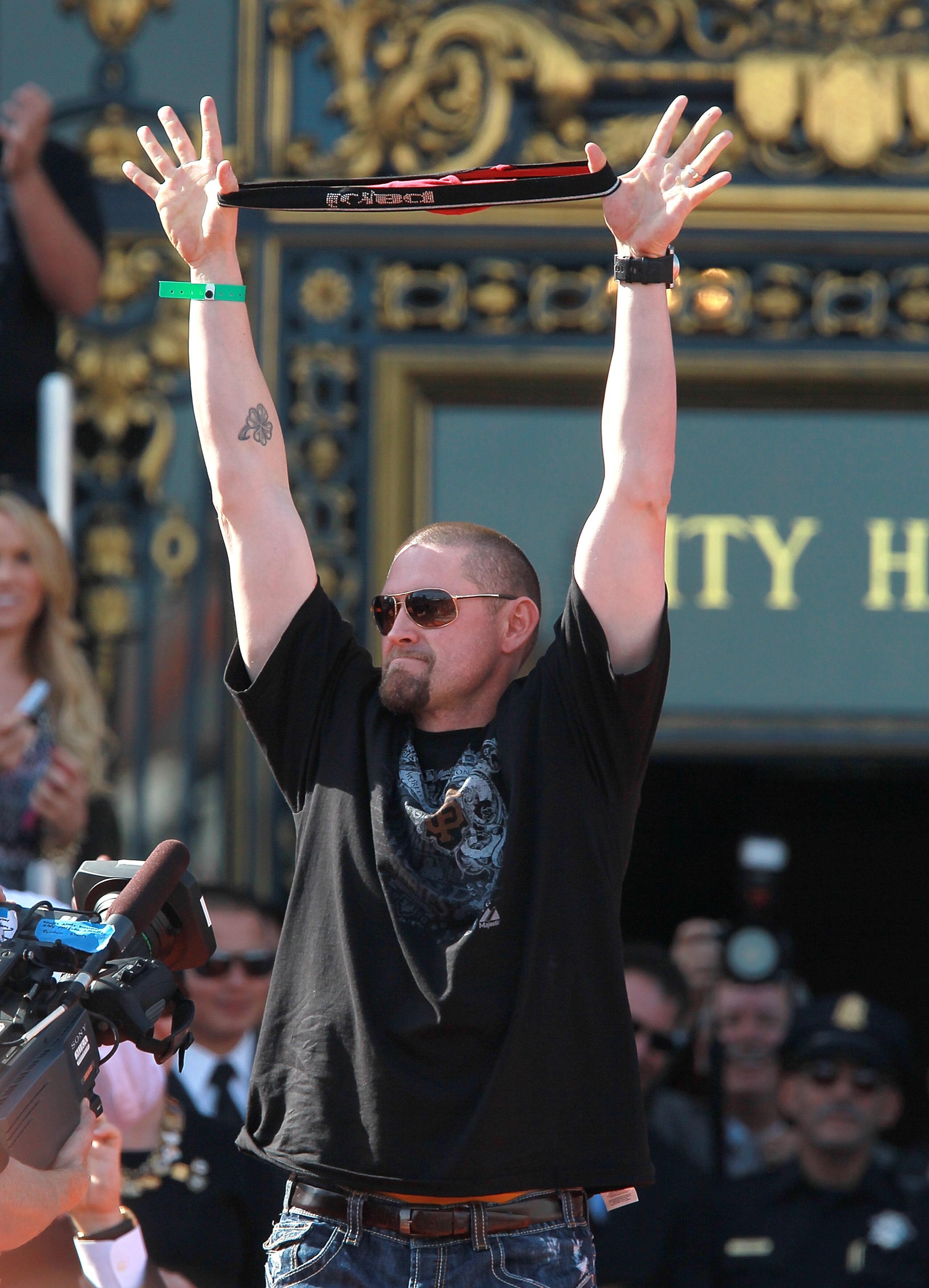 SAN FRANCISCO - NOVEMBER 03: Aubrey Huff of the San Francisco Giants holds up his red rally thong as he celebrates during the Giants' victory parade and celebration on November 3, 2010 in San Francisco, California. Thousands of Giants fans lined the stre SAN FRANCISCO - NOVEMBER 03: Aubrey Huff of the San Francisco Giants holds up his red rally thong as he celebrates during the Giants' victory parade and celebration on November 3, 2010 in San Francisco, California. Thousands of Giants fans lined the stre