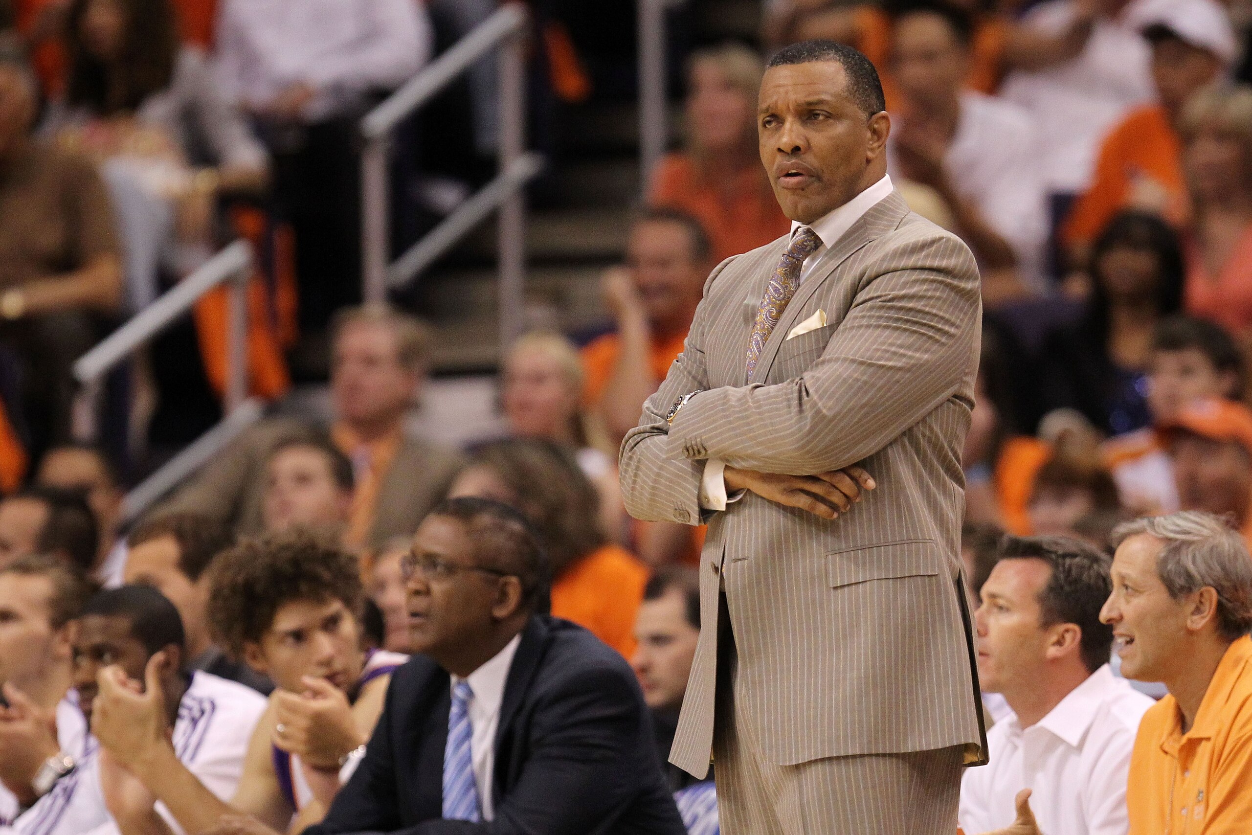 PHOENIX - MAY 29:  Head coach Alvin Gentry of the Phoenix Suns watches game action against the Los Angeles Lakers in the first quarter of Game Six of the Western Conference Finals during the 2010 NBA Playoffs at US Airways Center on May 29, 2010 in Phoeni