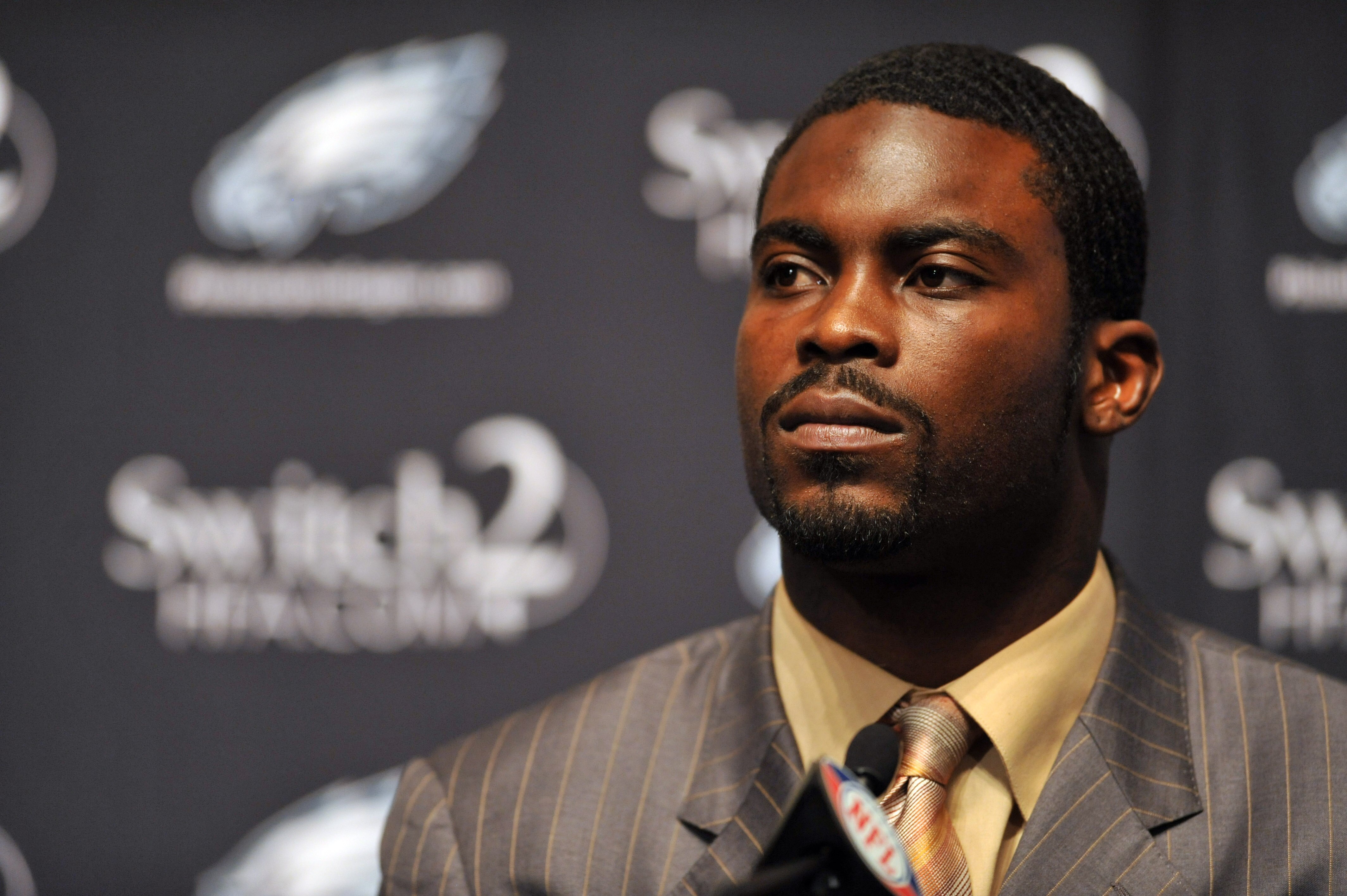 PHILADELPHIA - AUGUST 14: Michael Vick of the Philadelphia Eagles speaks at a press conference at the NovaCare Complex on August 14, 2009 in Philadelphia, Pennsylvania. Vick signed a one-year contract, with a second year option, with the Eagles.  (Photo b