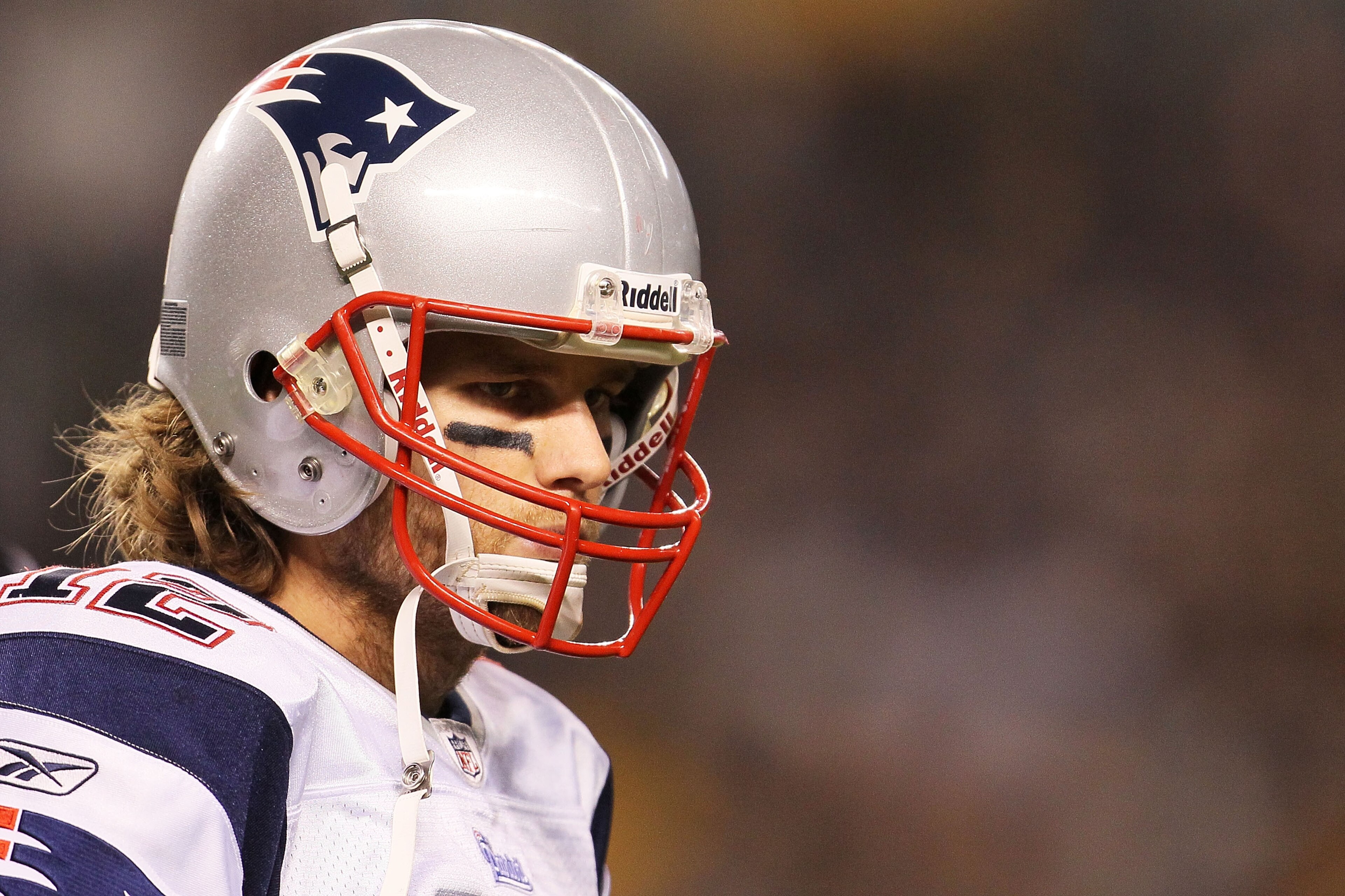 PITTSBURGH - NOVEMBER 14: Tom Brady #12 of the New England Patriots waits for play to resume against the Pittsburgh Steelers on November 14, 2010 at Heinz Field in Pittsburgh, Pennsylvania. (Photo by Chris McGrath/Getty Images) PITTSBURGH - NOVEMBER 14: Tom Brady #12 of the New England Patriots waits for play to resume against the Pittsburgh Steelers on November 14, 2010 at Heinz Field in Pittsburgh, Pennsylvania. (Photo by Chris McGrath/Getty Images)