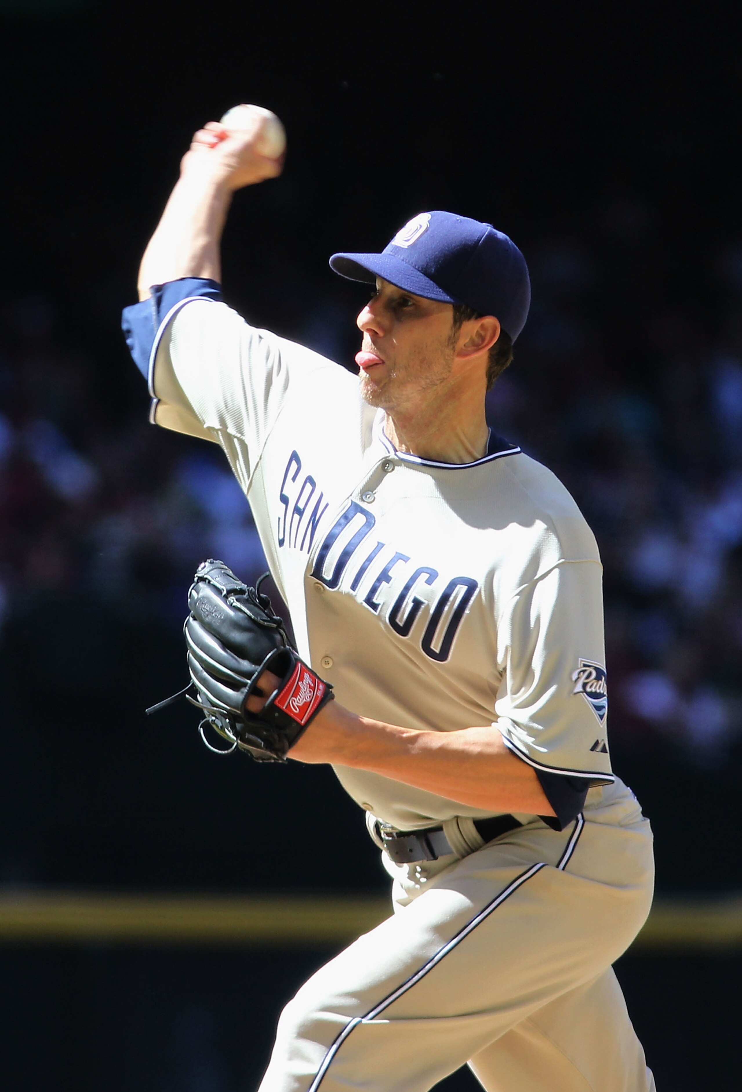 PHOENIX - APRIL 05:  Starting pitcher Jon Garland #27 of the San Diego Padres pitches against the Arizona Diamondbacks during the Opening Day major league baseball game at Chase Field on April 5, 2010 in Phoenix, Arizona.  (Photo by Christian Petersen/Get