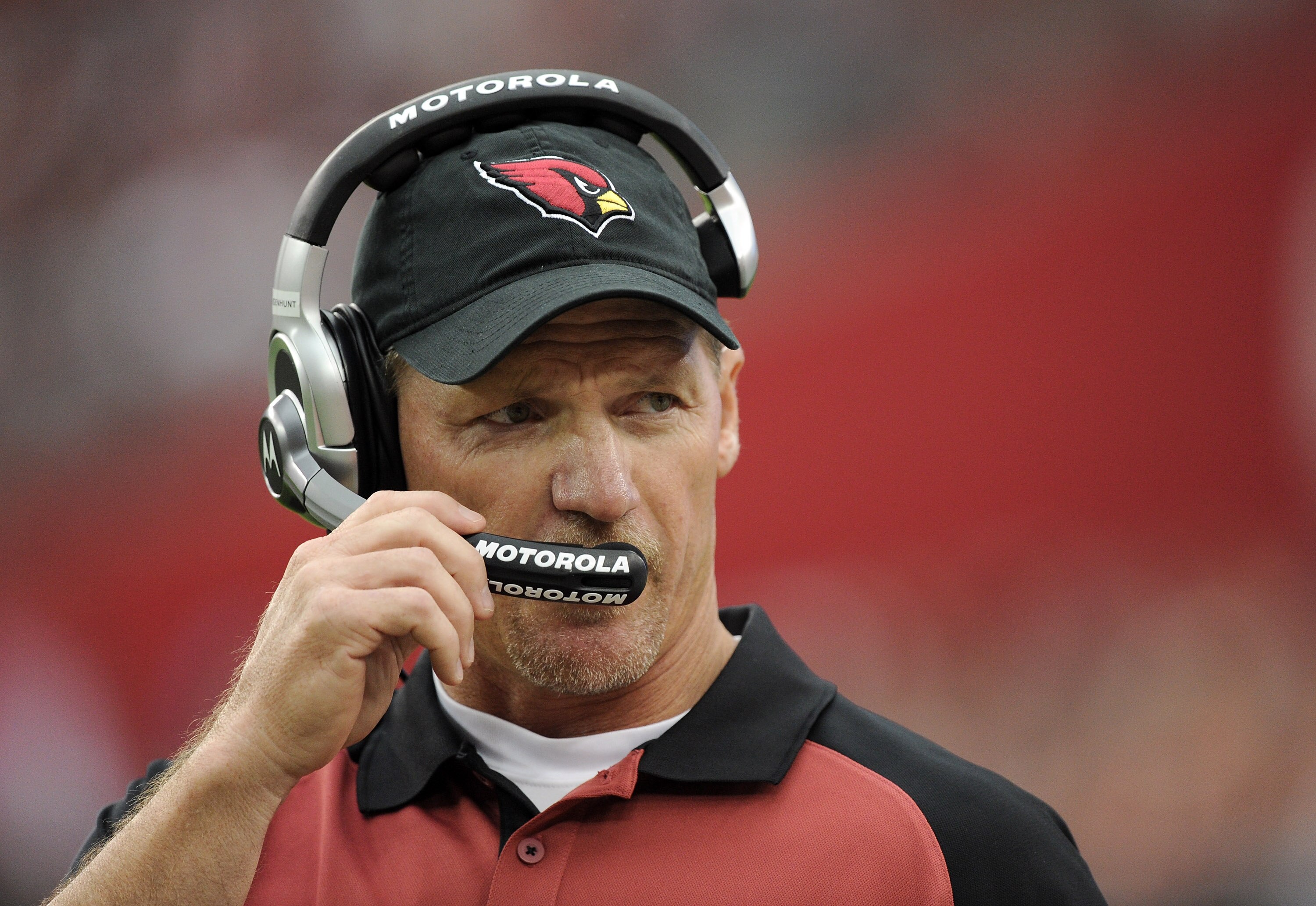 GLENDALE, AZ - OCTOBER 31:  Head Coach of the Arizona Cardinals Ken Whisenhunt on the sidelines during the game against the Tampa Bay Buccaneers at University of Phoenix Stadium on October 31, 2010 in Glendale, Arizona.  (Photo by Harry How/Getty Images)