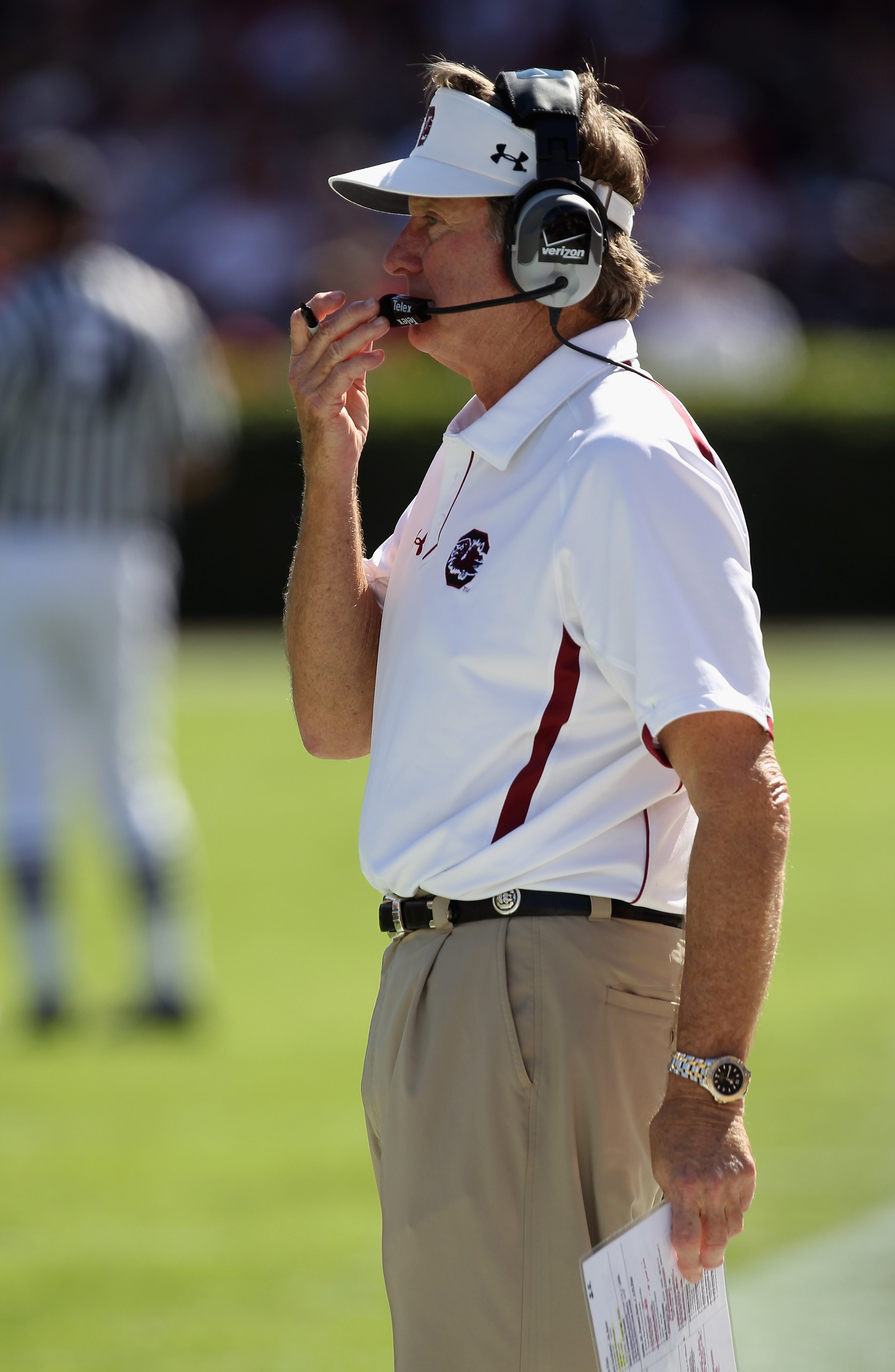 COLUMBIA, SC - OCTOBER 30:  Head coach Steve Spurrier of the South Carolina Gamecocks watches on against the Tennessee Volunteers during their game at Williams-Brice Stadium on October 30, 2010 in Columbia, South Carolina.  (Photo by Streeter Lecka/Getty
