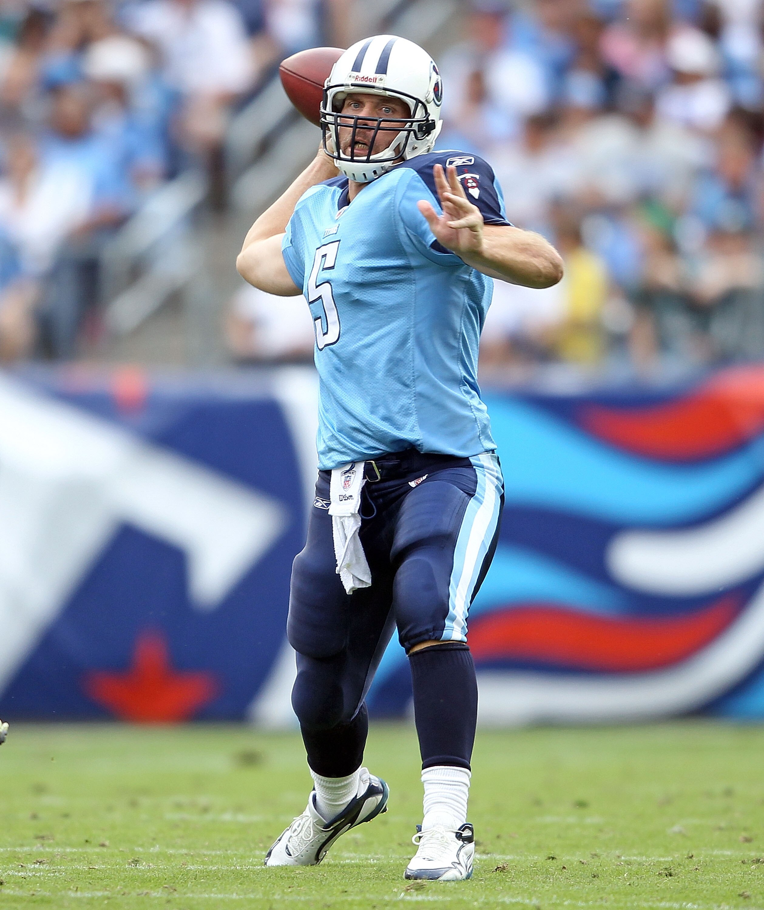 NASHVILLE, TN - OCTOBER 24:  Kerry Collins #5 of the Tennessee Titans throws a pass during the NFL game against the Philadelphia Eagles at LP Field on October 24, 2010 in Nashville, Tennessee. The Titans won 37-19.  (Photo by Andy Lyons/Getty Images)