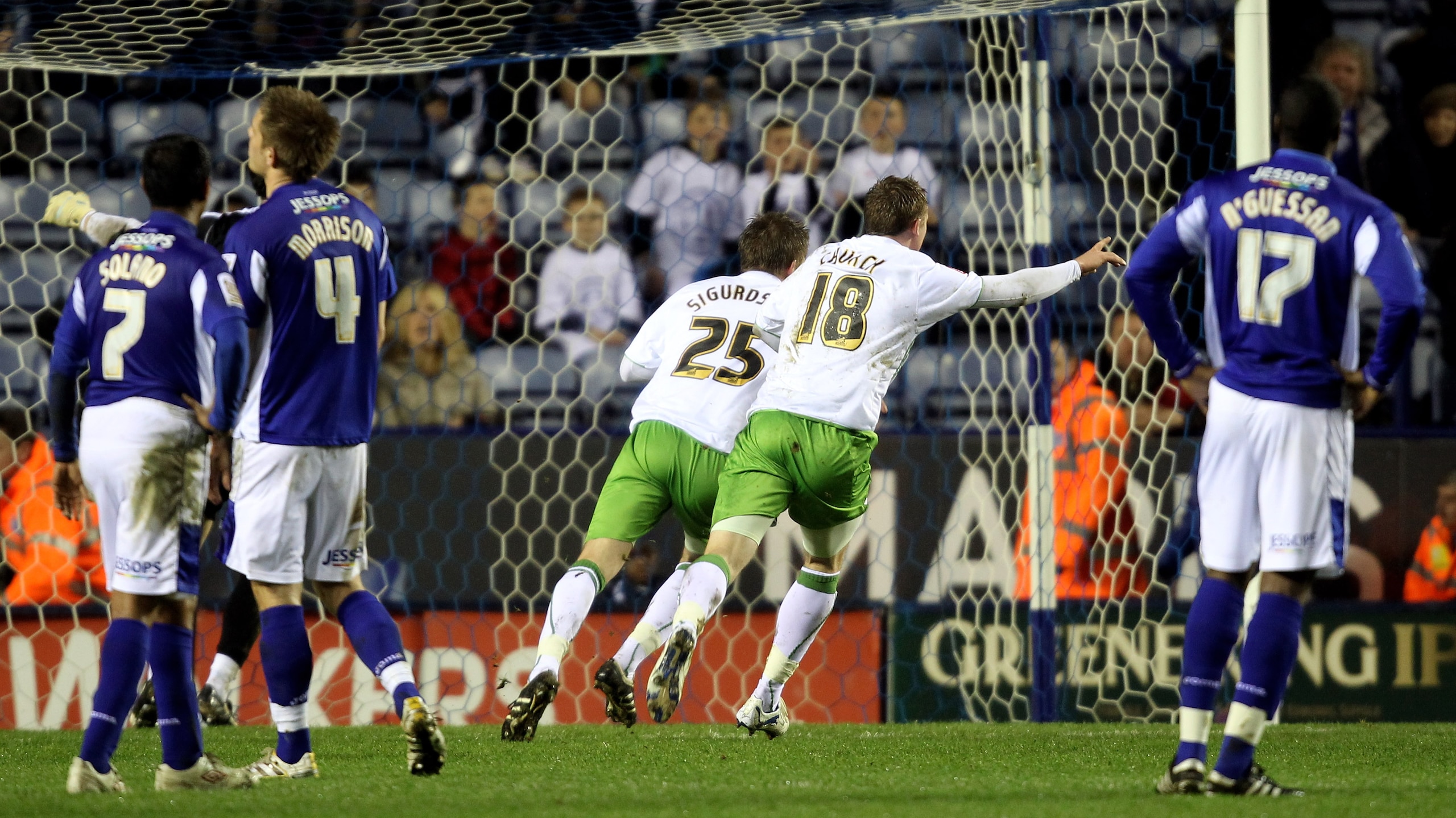 LEICESTER, ENGLAND - MARCH 24: Glyfi Sigurdsson of Reading celebrates after he scores from the penlaty spot during the Coca-Cola Championship match between Leicester City and Reading at The Walkers Stadium on March 24, 2010 in Leicester, England. (Photo LEICESTER, ENGLAND - MARCH 24: Glyfi Sigurdsson of Reading celebrates after he scores from the penlaty spot during the Coca-Cola Championship match between Leicester City and Reading at The Walkers Stadium on March 24, 2010 in Leicester, England. (Photo