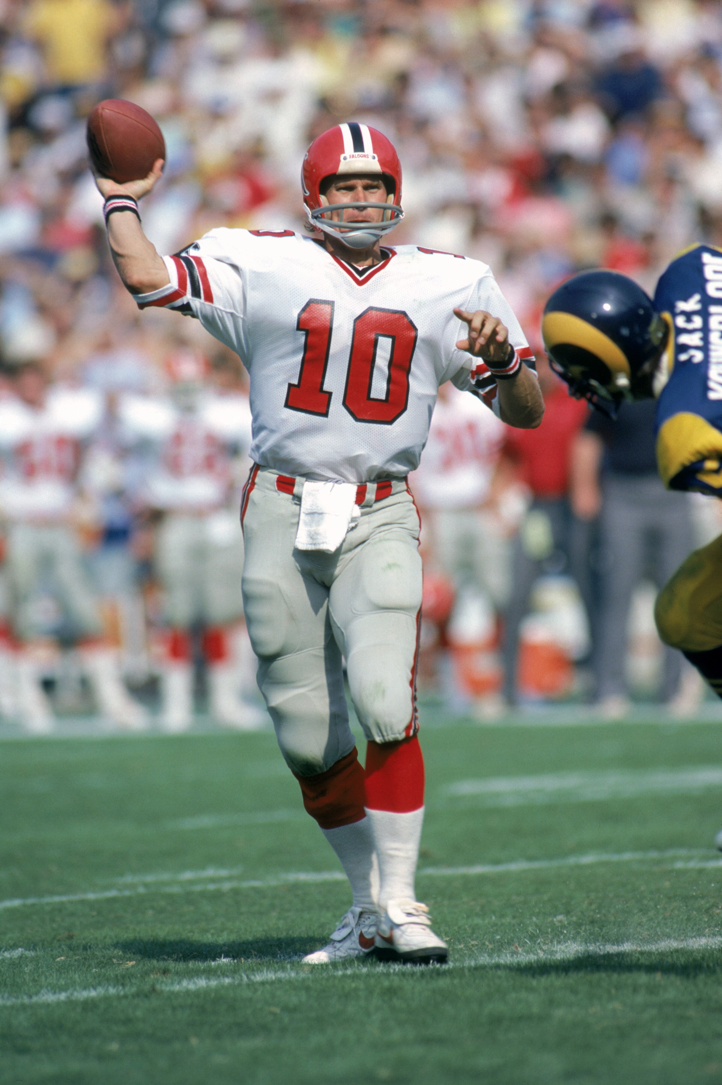 ANAHEIM, CA - OCTOBER 16:  Quarterback Steve Bartkowski #10 of the Atlanta Falcons throws a pass during a game against the Los Angeles Rams at Anaheim Stadium on October 16, 1983 in Anaheim, California.  The Rams won 27-21.  (Photo by George Rose/Getty Im