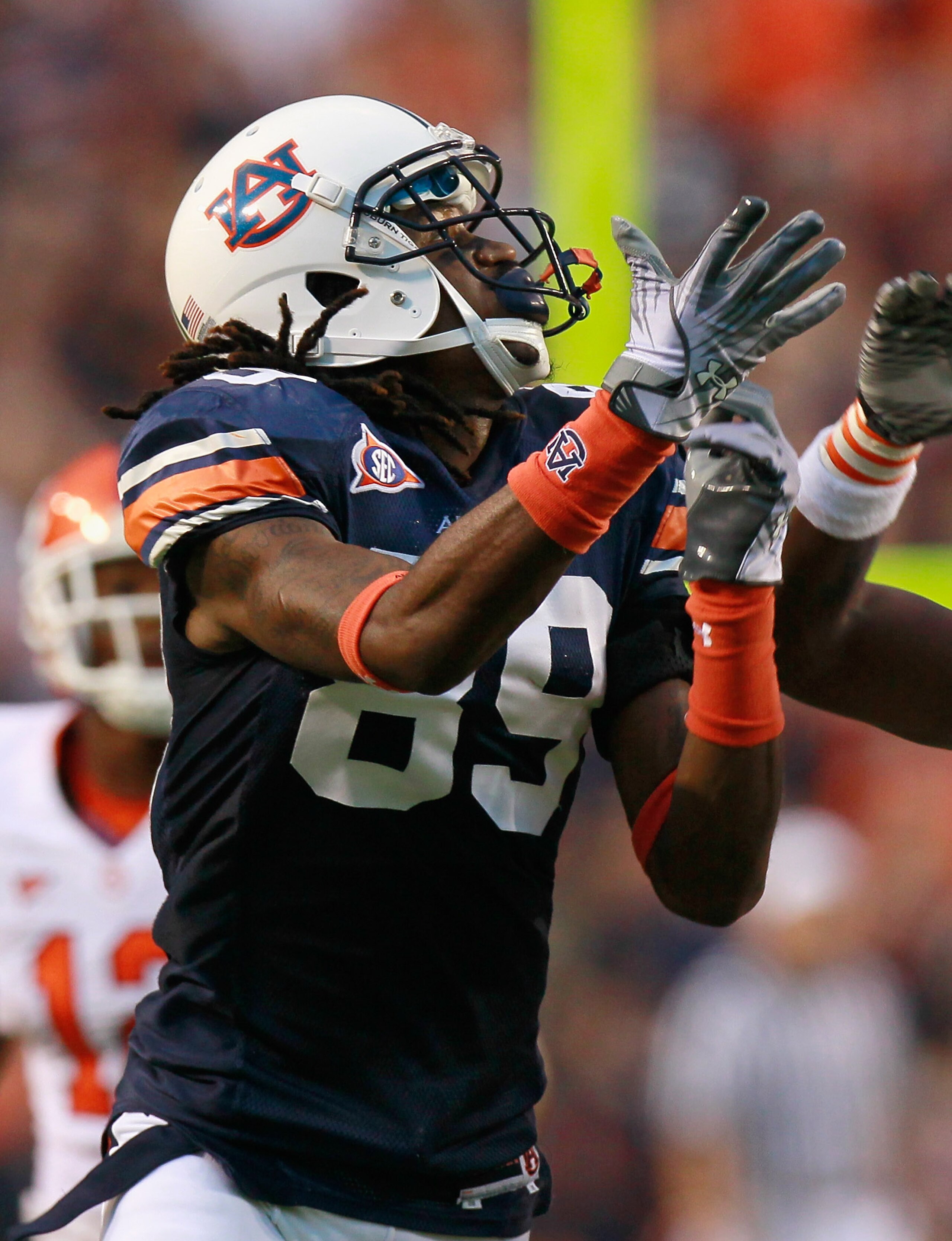 AUBURN, AL - SEPTEMBER 18:  Darvin Adams #89 of the Auburn Tigers against the Clemson Tigers at Jordan-Hare Stadium on September 18, 2010 in Auburn, Alabama.  (Photo by Kevin C. Cox/Getty Images)