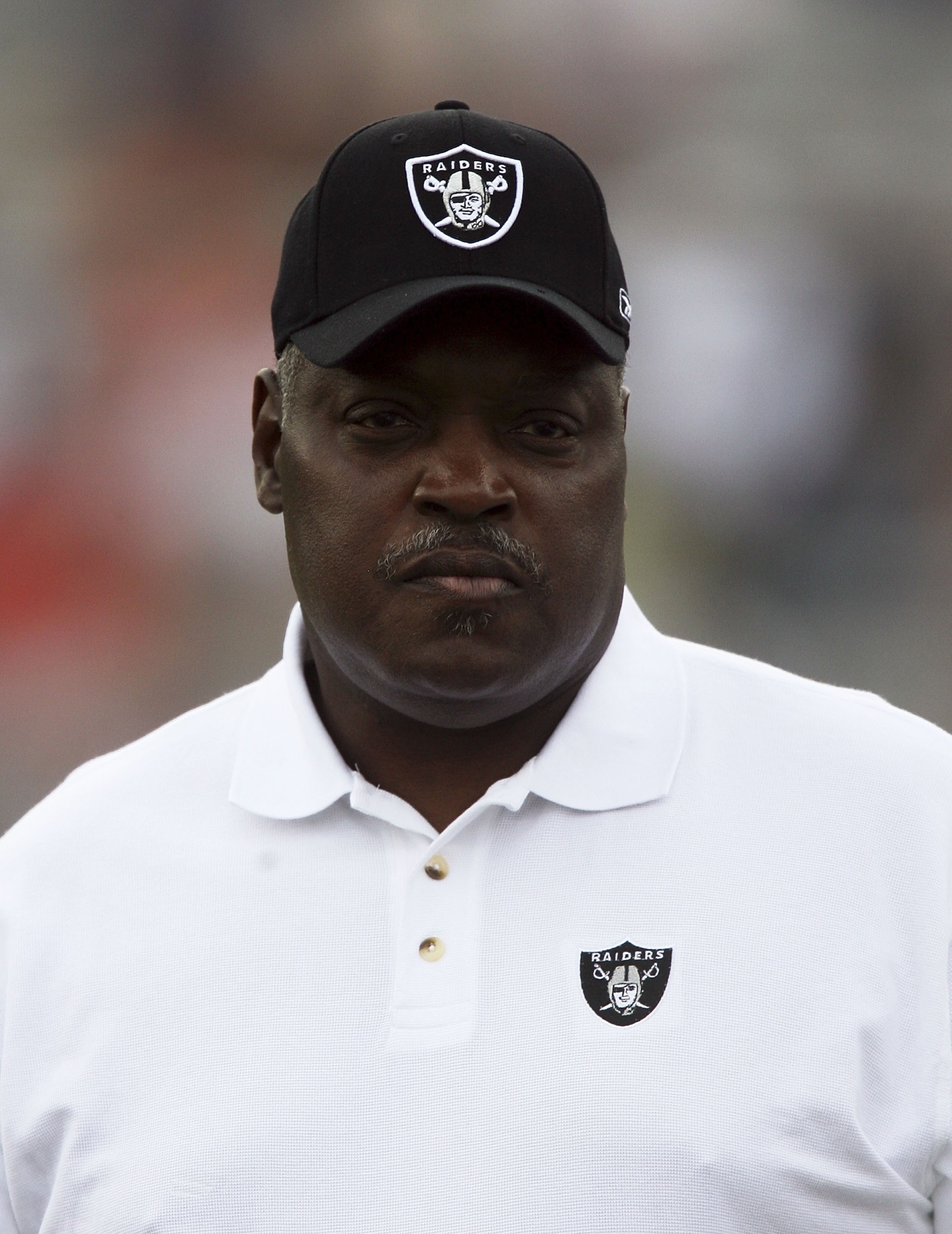CANTON, OH - AUGUST 06:  Head coach Art Shell of the Oakland Raiders takes the field prior to taking on the Philadelphia Eagles in the AFC-NFC Pro Football Hall of Fame Game at Fawcett Stadium on August 6, 2006 in Canton, Ohio.  (Photo by Doug Benc/Getty