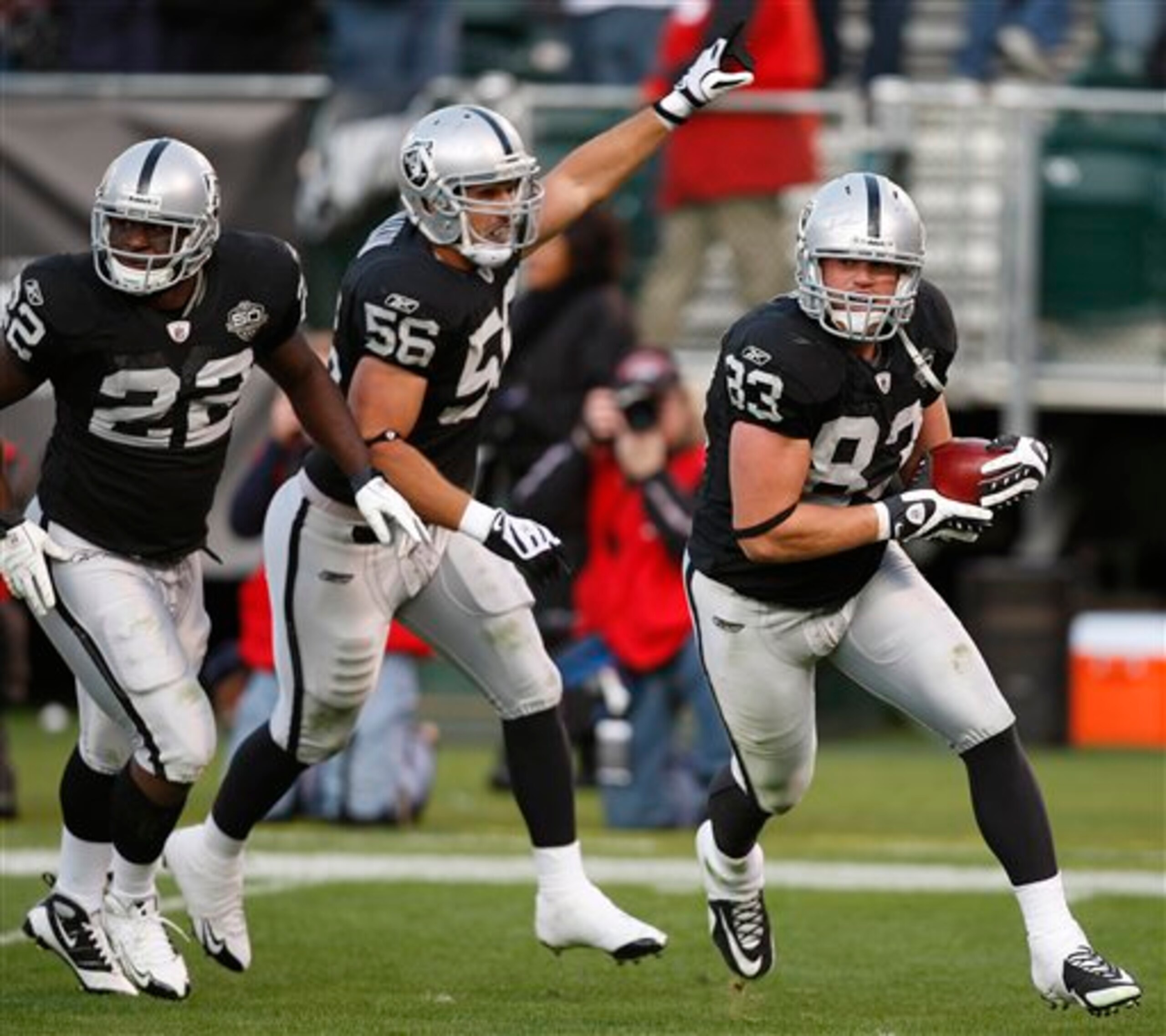 Brandon Myers will likey have to fill in for Zach Miller again.