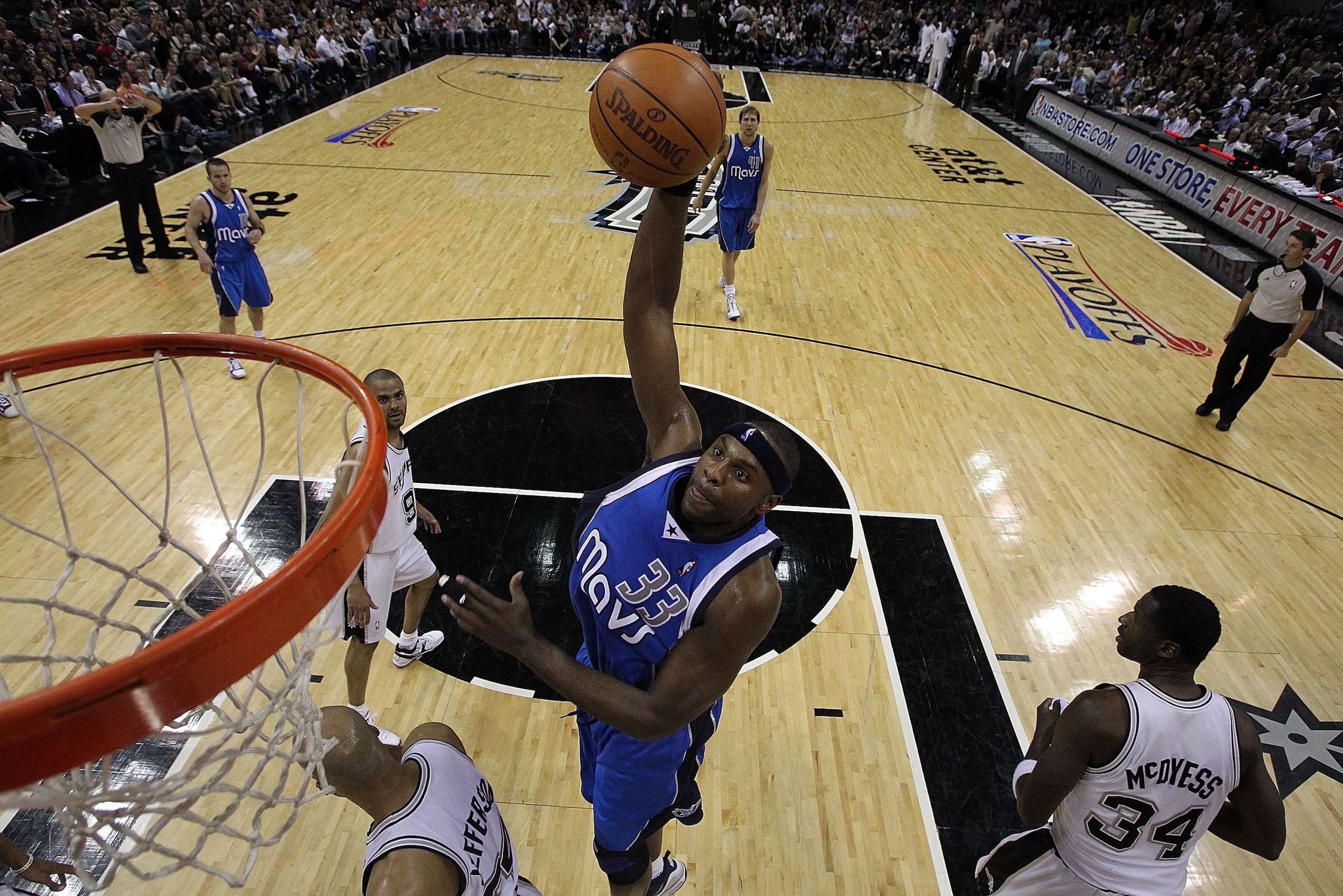 SAN ANTONIO - APRIL 25:  Brendan Haywood #33 of the Dallas Mavericks in Game Four of the Western Conference Quarterfinals during the 2010 NBA Playoffs at AT&T Center on April 25, 2010 in San Antonio, Texas. NOTE TO USER: User expressly acknowledges and ag