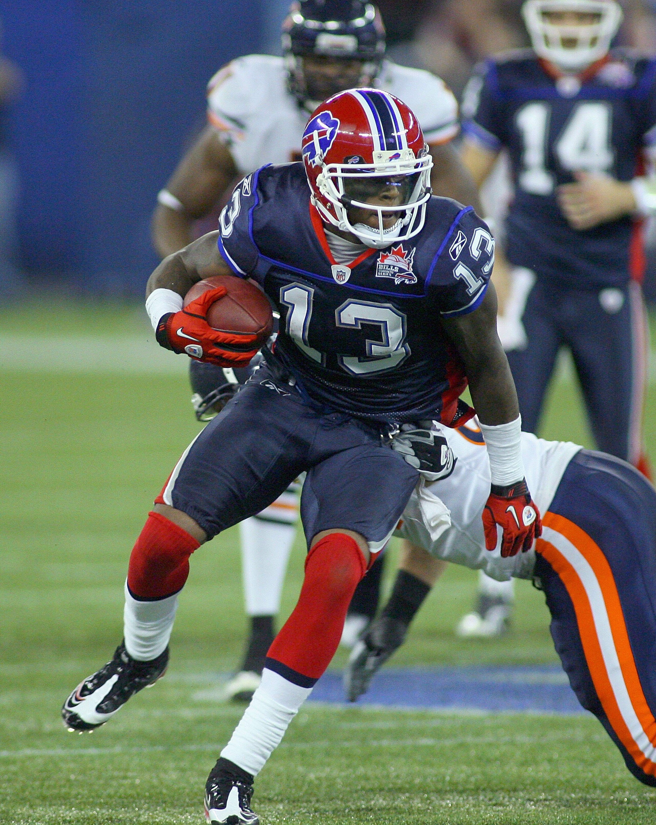 TORONTO, ON - NOVEMBER 07: Steve Johnson #13 of the Buffalo Bills runs after a catch against the Chicago Bears at Rogers Centre on November 7, 2010 in Toronto, Canada. Chicago won 22-19. (Photo by Rick Stewart/Getty Images)