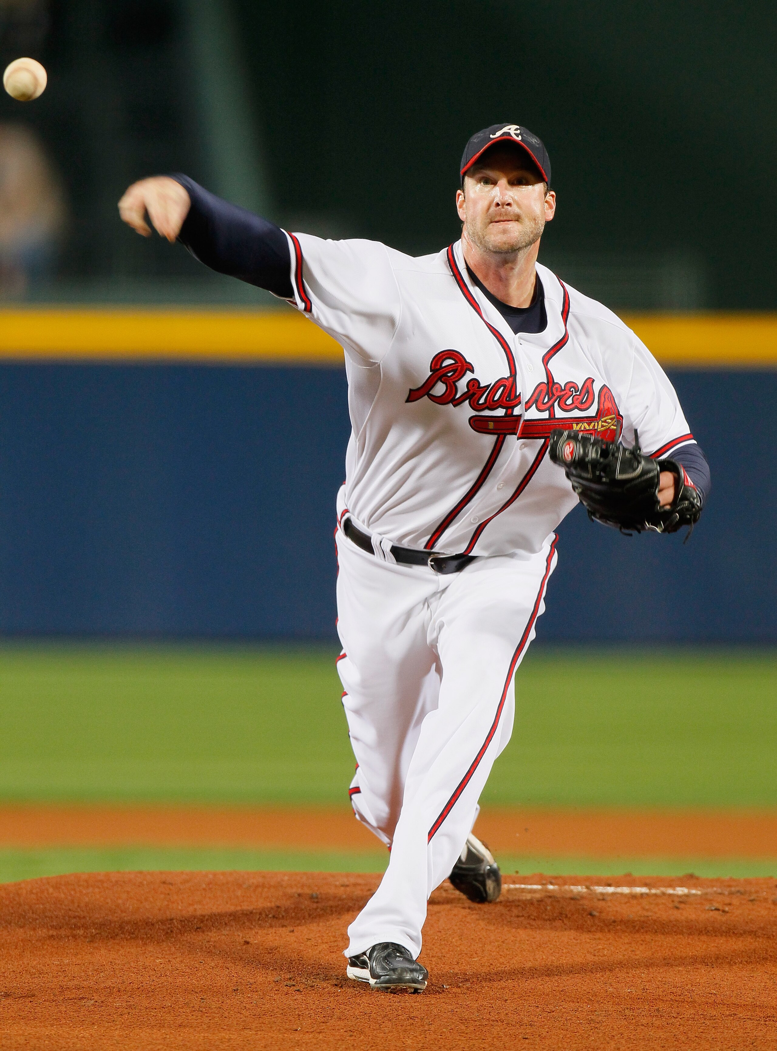 ATLANTA - OCTOBER 11:  Starting pitcher Derek Lowe #32 of the Atlanta Braves pitches in the first inning to San Francisco Giants during Game Four of the NLDS of the 2010 MLB Playoffs at Turner Field on October 11, 2010 in Atlanta, Georgia.  (Photo by Kevi