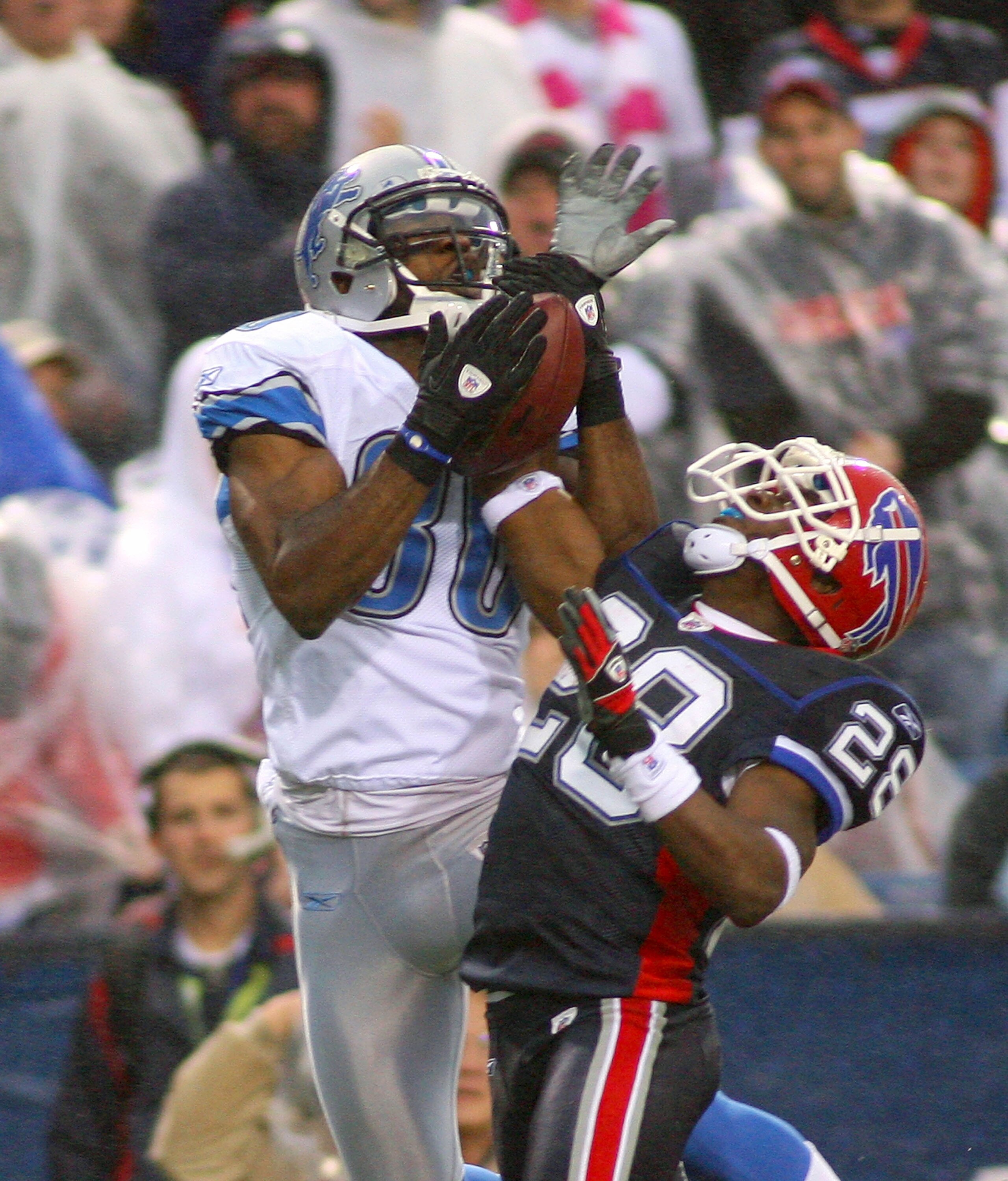 ORCHARD PARK, NY - NOVEMBER 14: Leodis McKelvin #28 of the Buffalo Bills strips the ball away from Calvin Johnson #81 of the Detroit Lions at Ralph Wilson Stadium on November 14, 2010 in Orchard Park, New York. Buffalo won 14-12. (Photo by Rick Stewart/ ORCHARD PARK, NY - NOVEMBER 14: Leodis McKelvin #28 of the Buffalo Bills strips the ball away from Calvin Johnson #81 of the Detroit Lions at Ralph Wilson Stadium on November 14, 2010 in Orchard Park, New York. Buffalo won 14-12. (Photo by Rick Stewart/