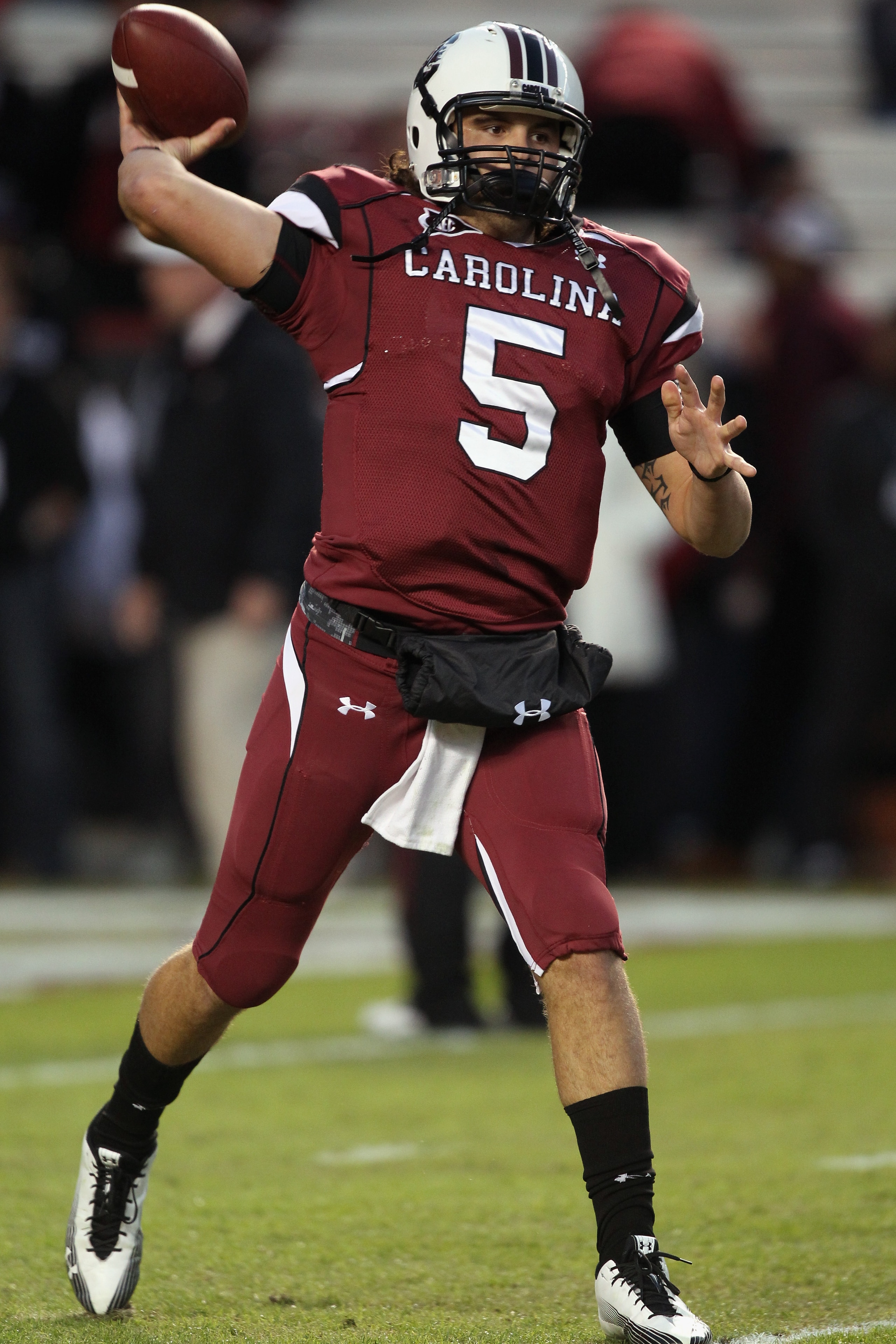 COLUMBIA, SC - NOVEMBER 06:  Stephen Garcia #5 of the South Carolina Gamecocks drops back to pass against against the Arkansas Razorbacks during their game at Williams-Brice Stadium on November 6, 2010 in Columbia, South Carolina.  (Photo by Streeter Leck