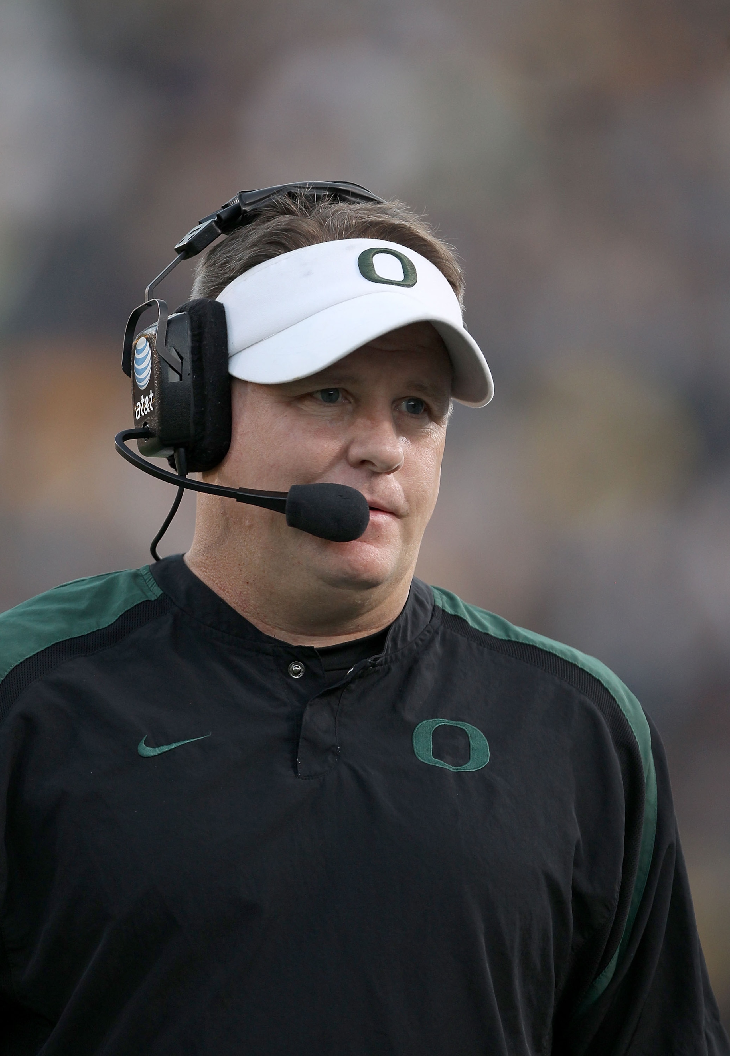 BERKELEY, CA - NOVEMBER 13:  Head coach Chip Kelly of the Oregon Ducks walks the sidelines during their game against the California Golden Bears  at California Memorial Stadium on November 13, 2010 in Berkeley, California.  (Photo by Ezra Shaw/Getty Image