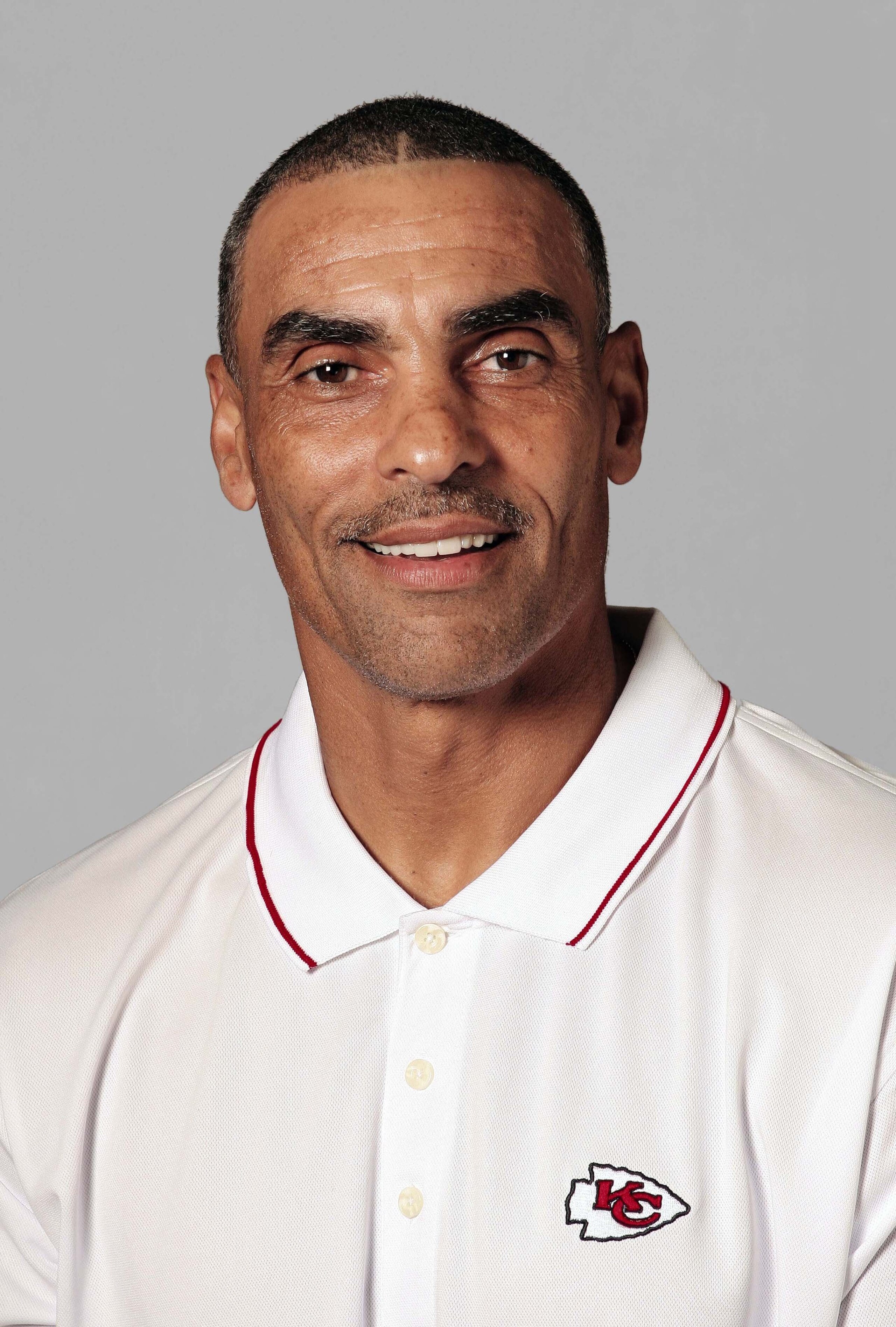KANSAS CITY, MO - 2007:  Herm Edwards of the Kansas City Chiefs poses for his 2007 NFL headshot at photo day in Kansas City, Missouri.  (Photo by Getty Images)