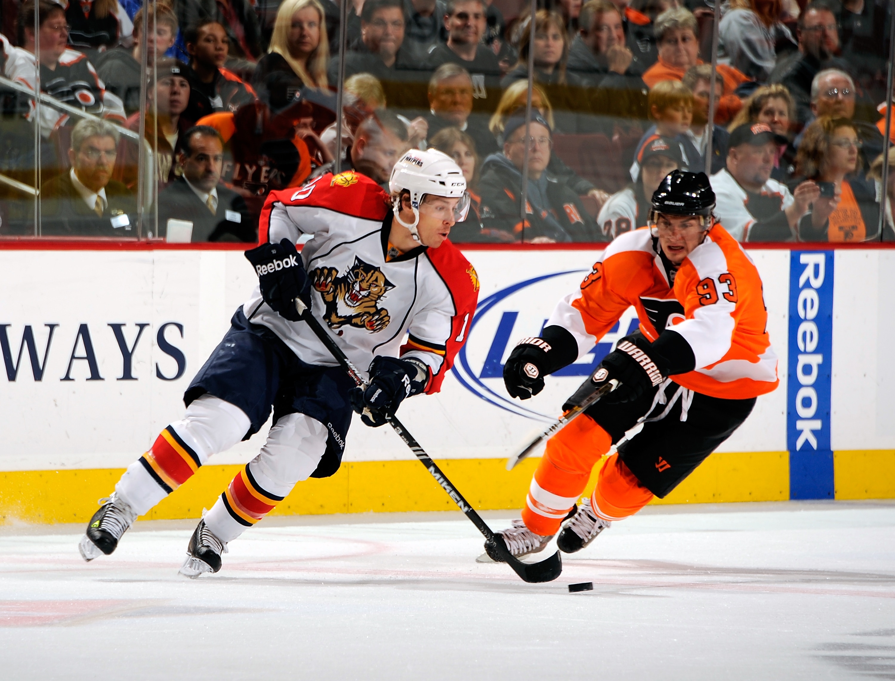 PHILADELPHIA - NOVEMBER 13:  David Booth #10 of the Florida Panthers skates with the puck in a game against the Philadelphia Flyers on November 13, 2010 in Philadelphia, Pennsylvania.  (Photo by Lou Capozzola/Getty Images)