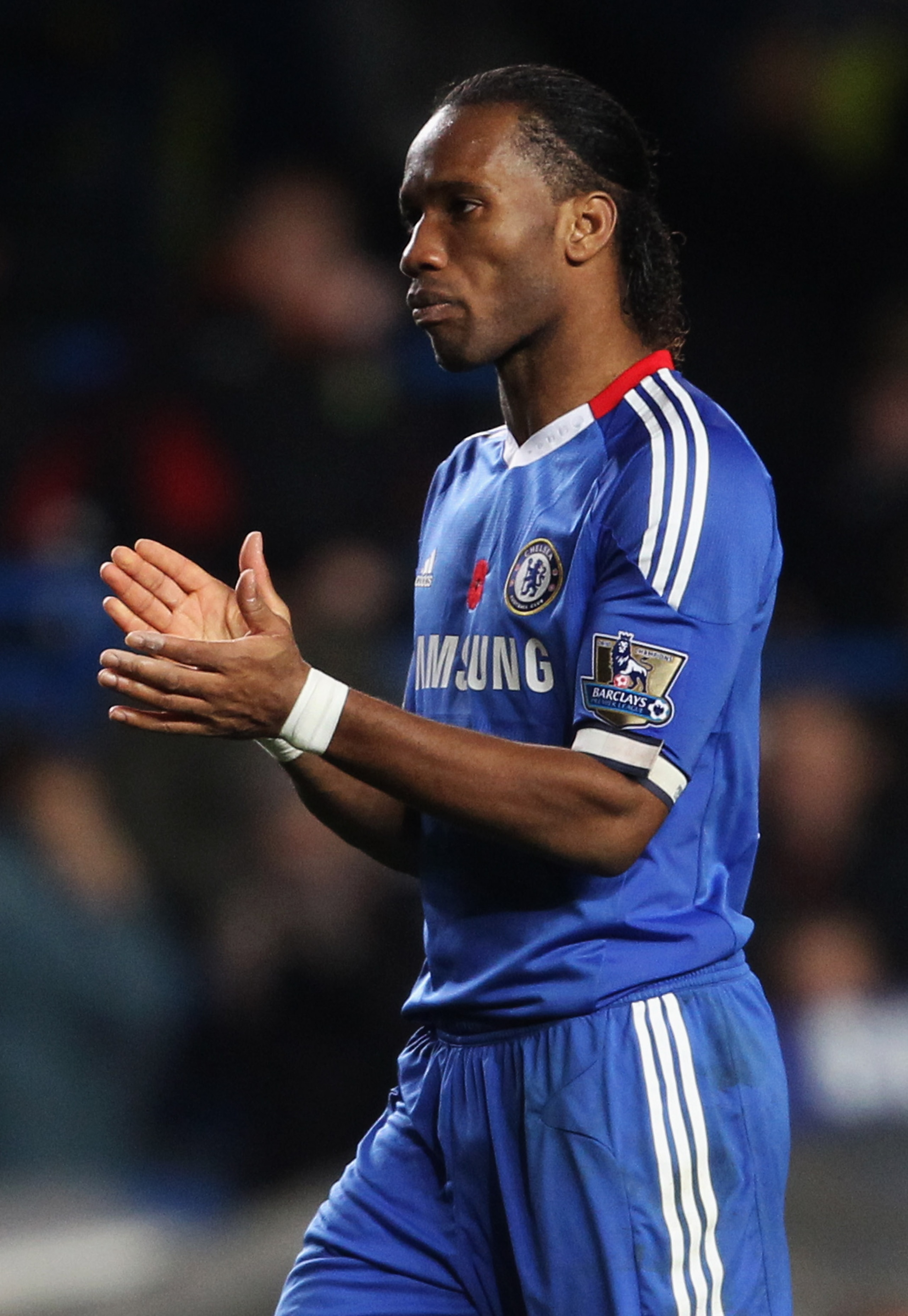 LONDON, ENGLAND - NOVEMBER 14:  Didier Drogba of Chelsea applauds during the Barclays Premier League match between Chelsea and Sunderland at Stamford Bridge on November 14, 2010 in London, England.  (Photo by Scott Heavey/Getty Images)