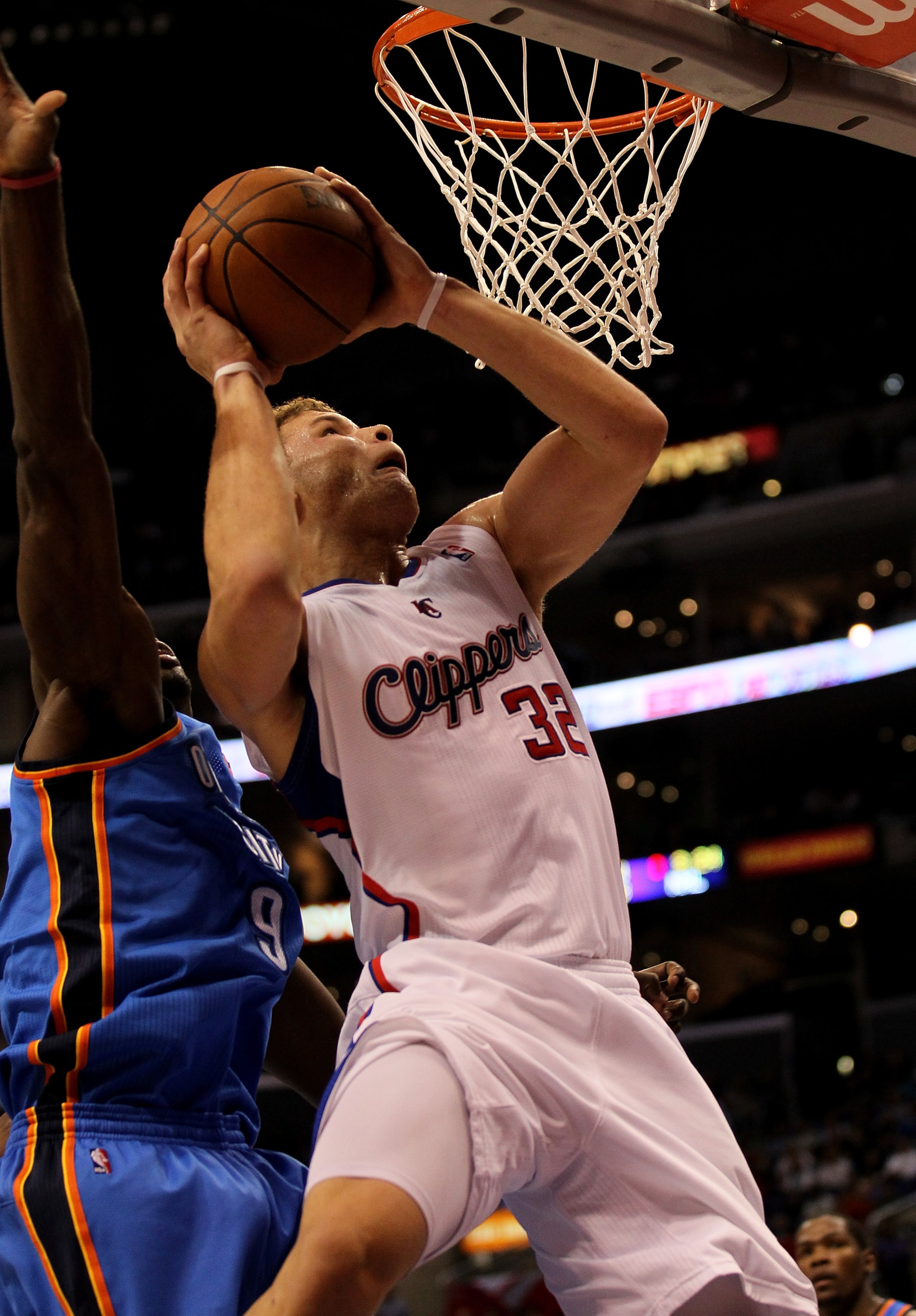 LOS ANGELES, CA - NOVEMBER 03:  Blake Griffin #32 of the Los Angeles Clippers goes up for a shot against the Oklahoma City Thunder at Staples Center on November 3, 2010 in Los Angeles, California. The Clippers won 107-92.  NOTE TO USER: User expressly ack