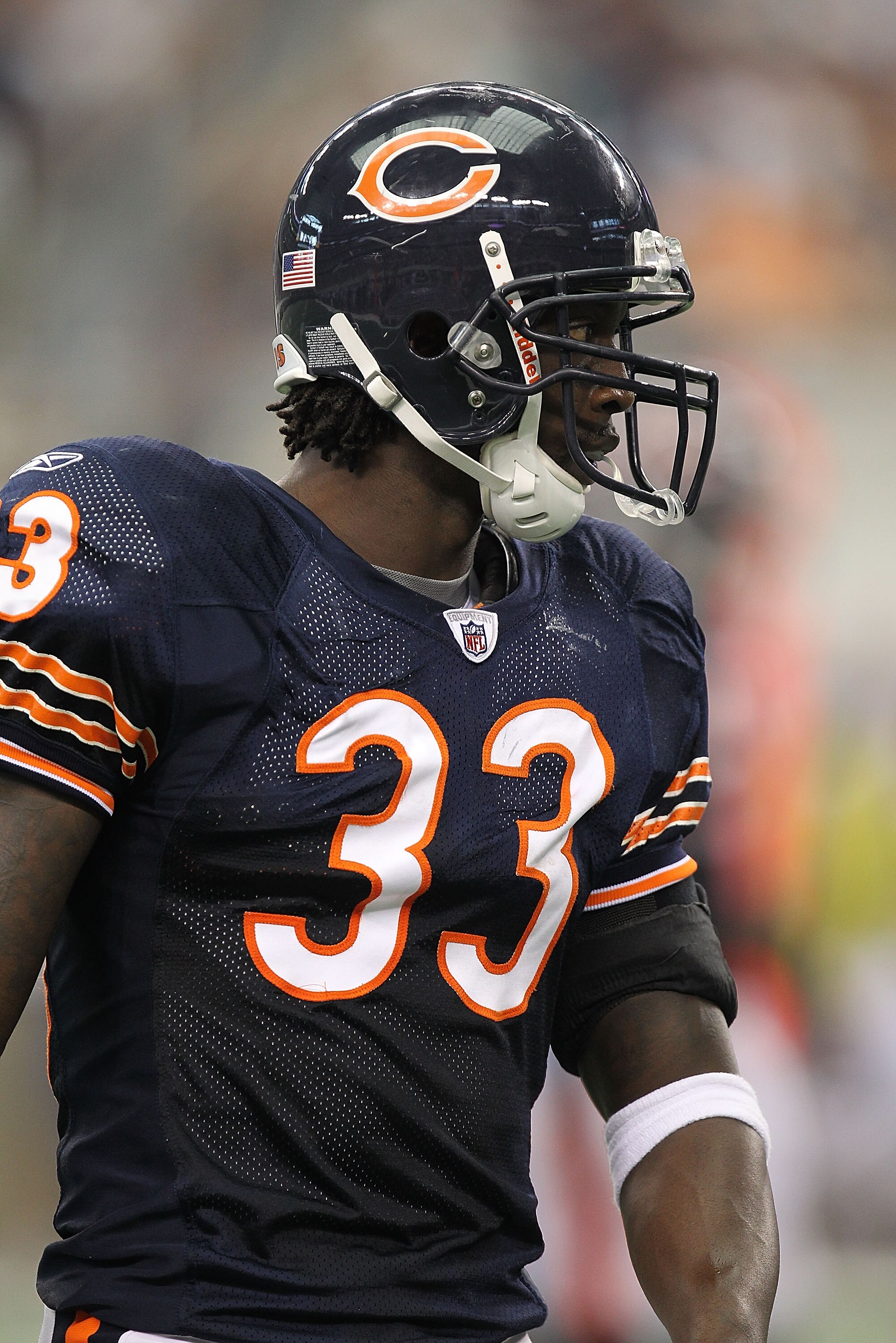 ARLINGTON, TX - SEPTEMBER 19:  Cornerback Charles Tillman #33 of the Chicago Bears at Cowboys Stadium on September 19, 2010 in Arlington, Texas.  (Photo by Ronald Martinez/Getty Images)