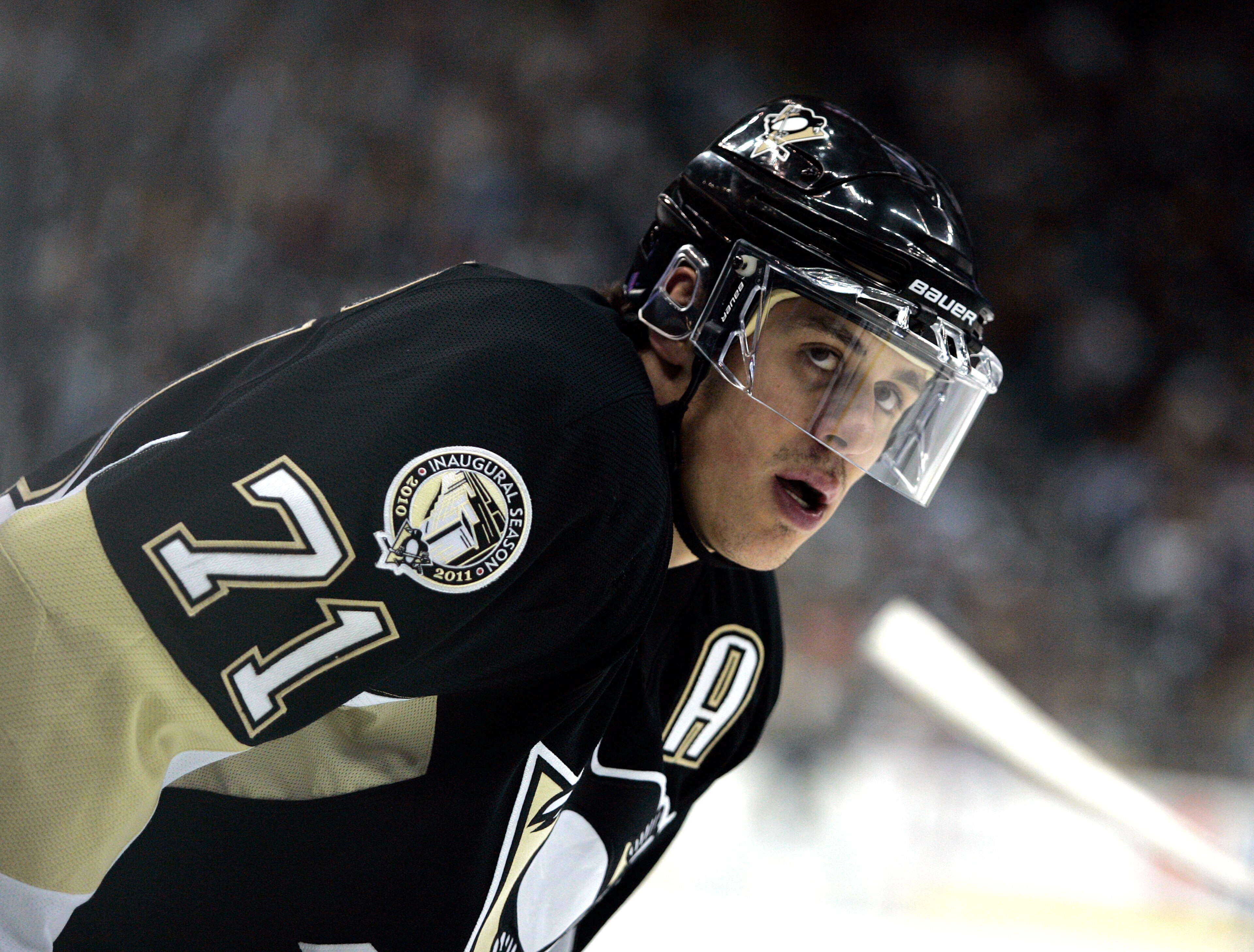 PITTSBURGH - NOVEMBER 12: Evgeni Malkin #71 of the Pittsburgh Penguins looks on against the Tampa Bay Lightning at Consol Energy Center on November 12, 2010 in Pittsburgh, Pennsylvania. (Photo by Justin K. Aller/Getty Images) PITTSBURGH - NOVEMBER 12: Evgeni Malkin #71 of the Pittsburgh Penguins looks on against the Tampa Bay Lightning at Consol Energy Center on November 12, 2010 in Pittsburgh, Pennsylvania. (Photo by Justin K. Aller/Getty Images)